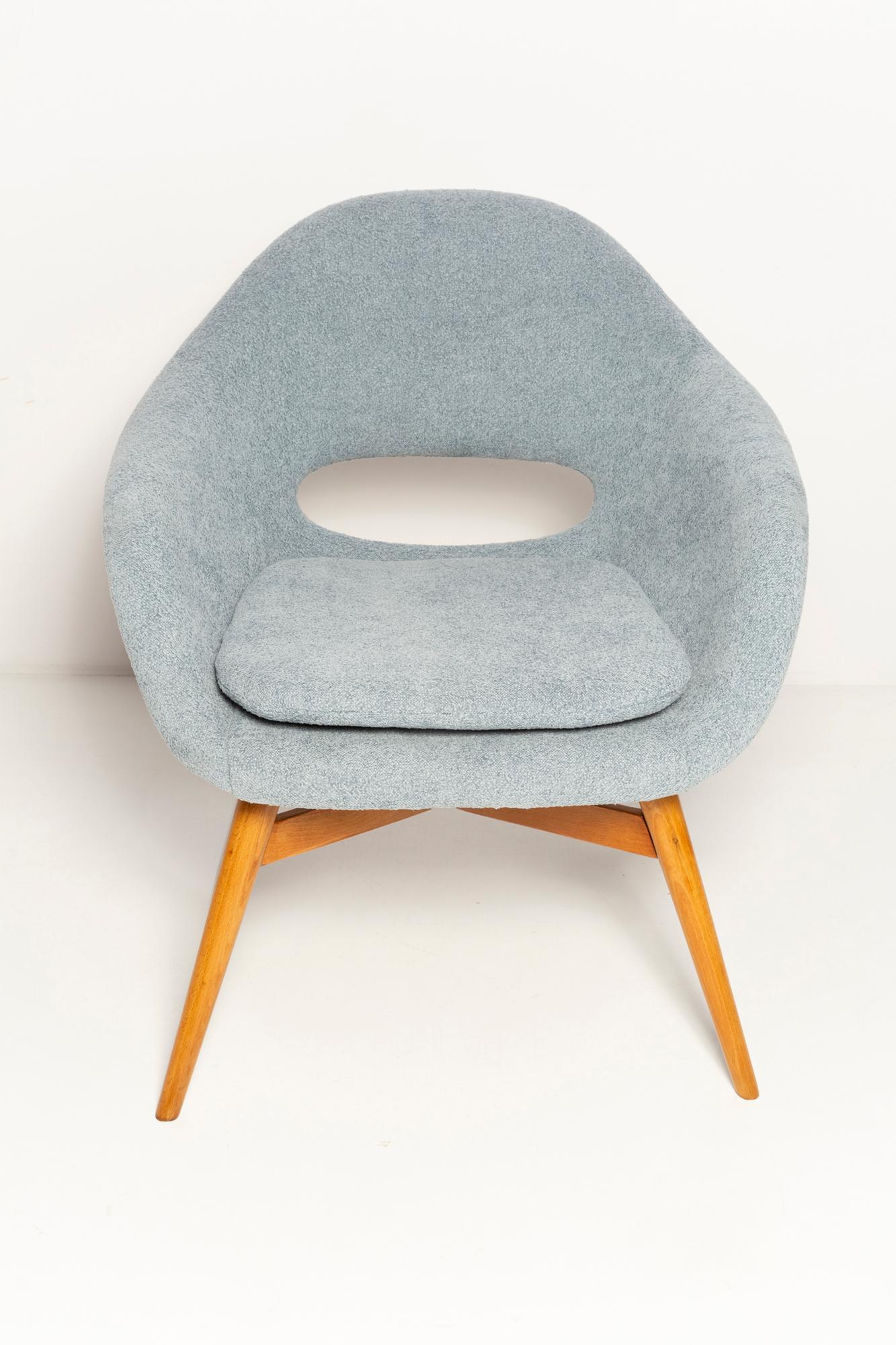 Set of Two Mid-Century Light Blue Shell Chairs, by Navratil, Czechoslovakia 1960 For Sale 6