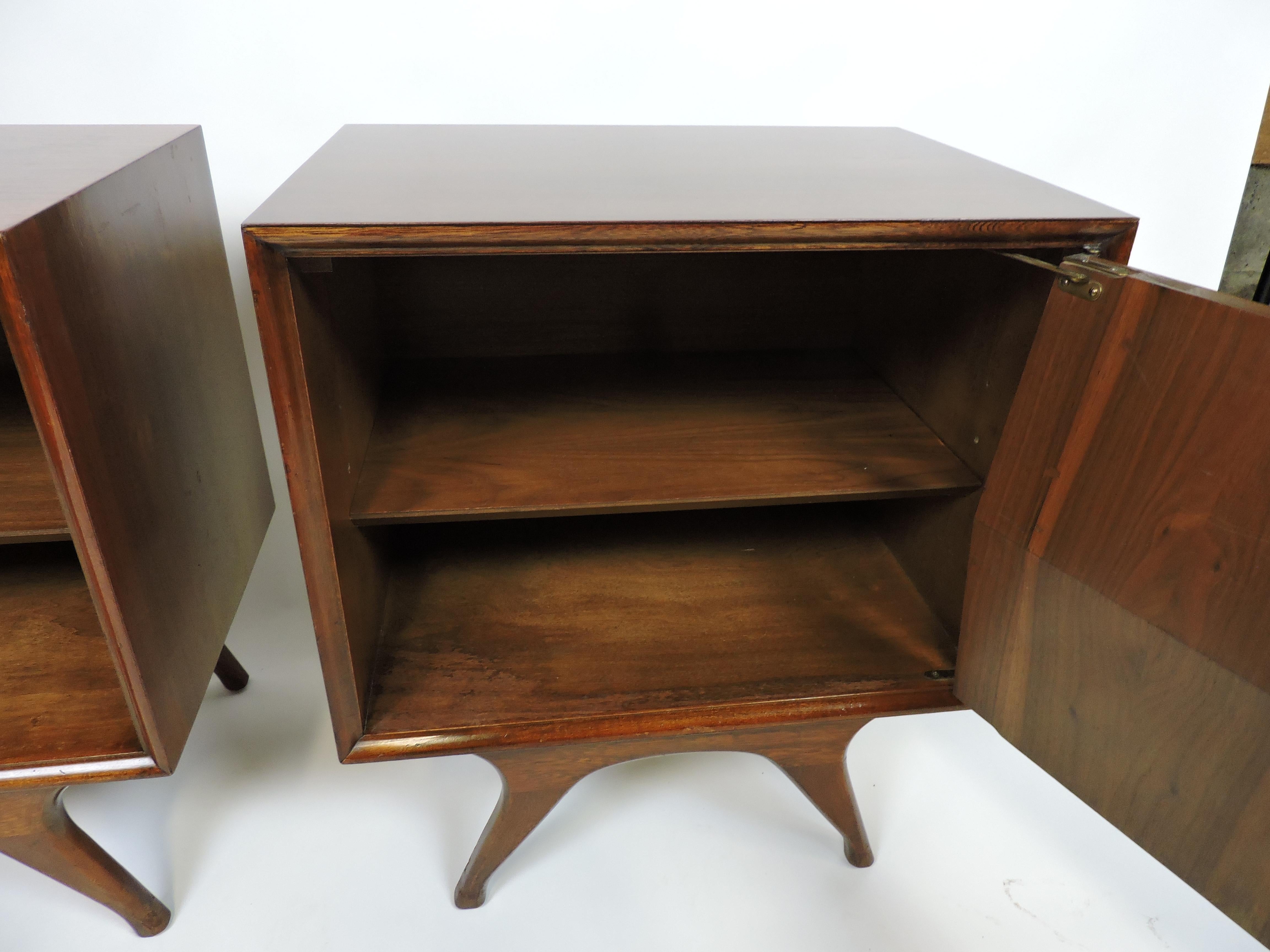 Lacquered Set of Two Mid Century Modern Albert Parvin Diamond Front Nightstands End Tables