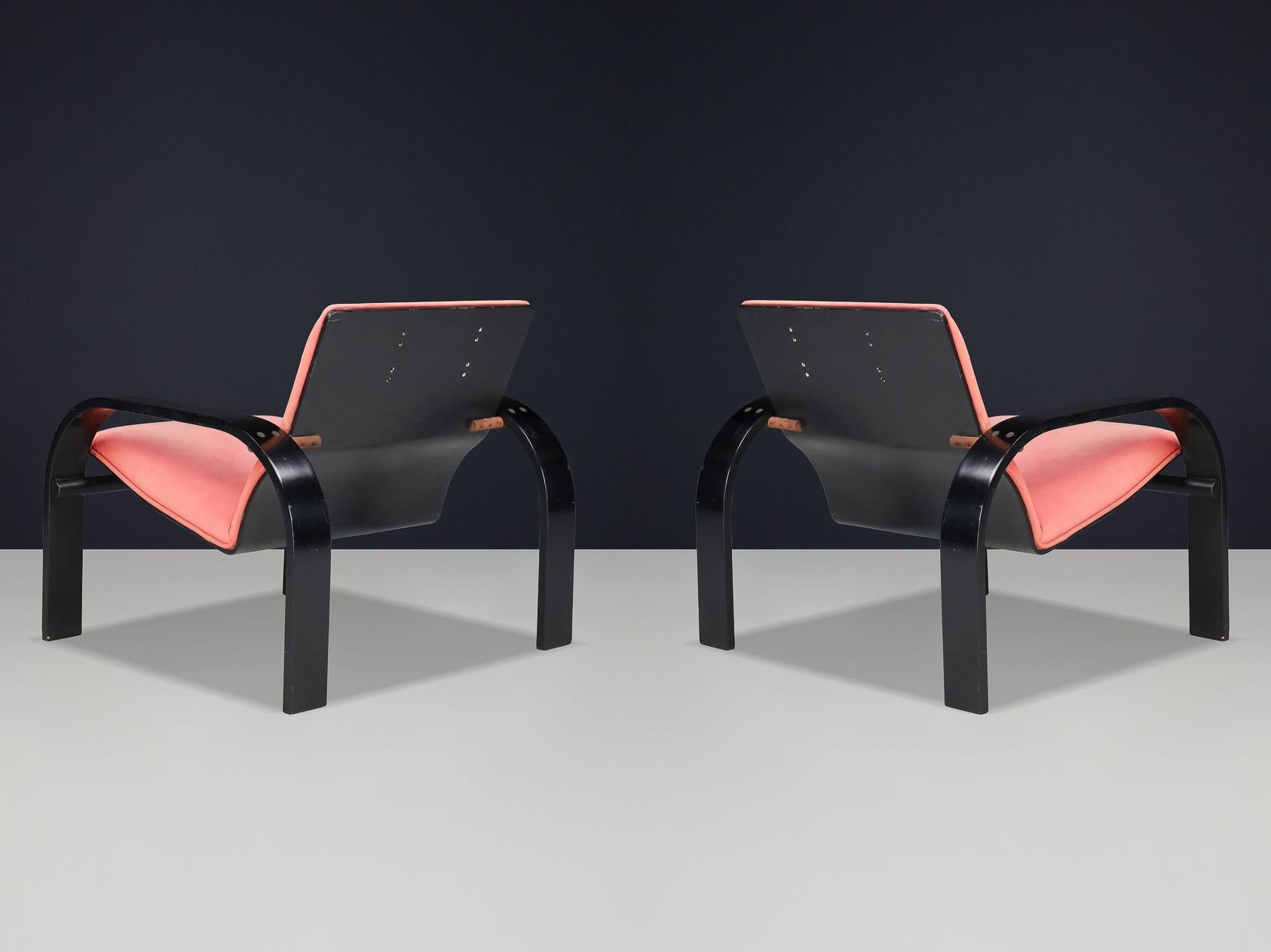 Betulla Set di due poltrone moderne di metà secolo attribuite ad Alvar Aalto, Finlandia, 1940 in vendita