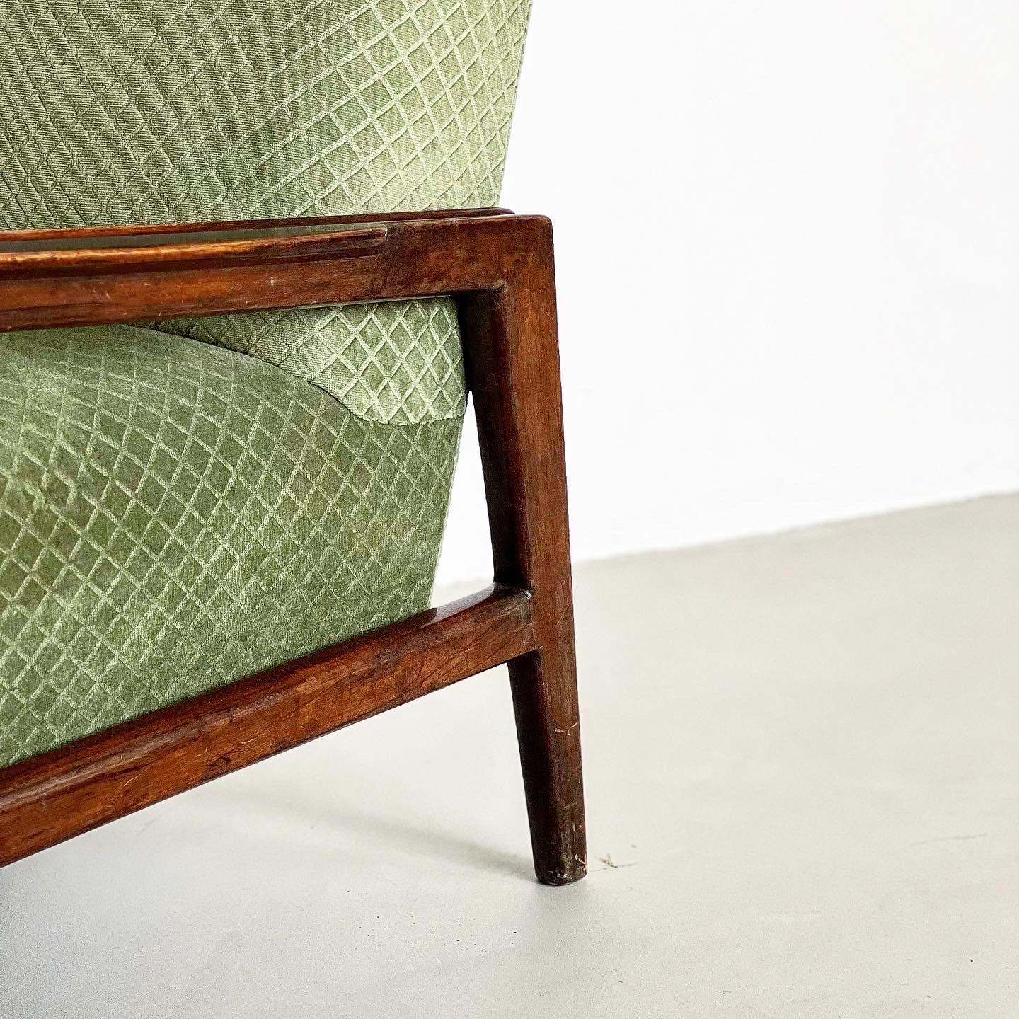 Velvet Set of two Mid Century Modern armchairs in walnut and green velvet upholstery