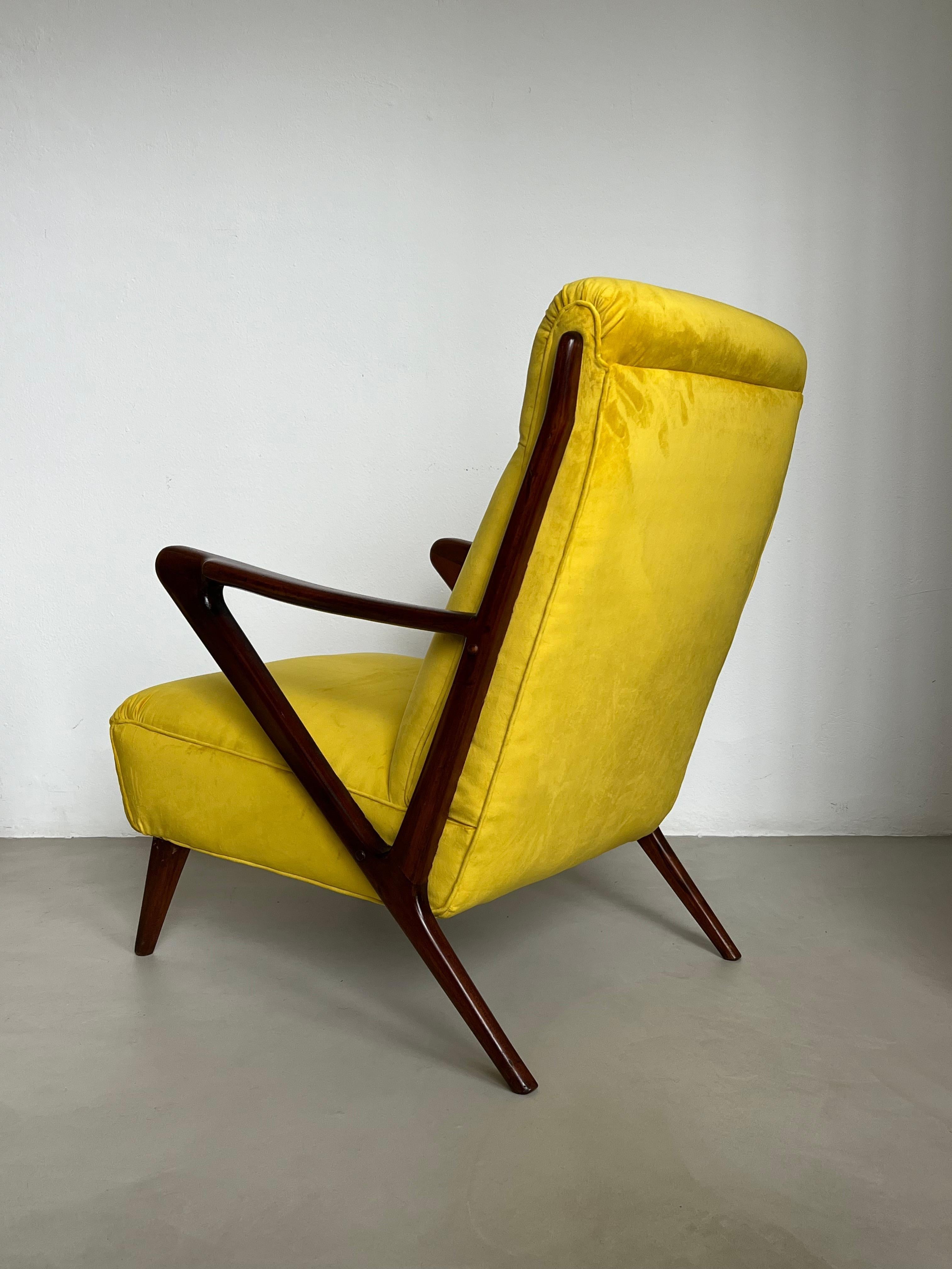 Pair of Vintage Armchairs in Bright Yellow Velvet , 1950's Mid Century Italian For Sale 3