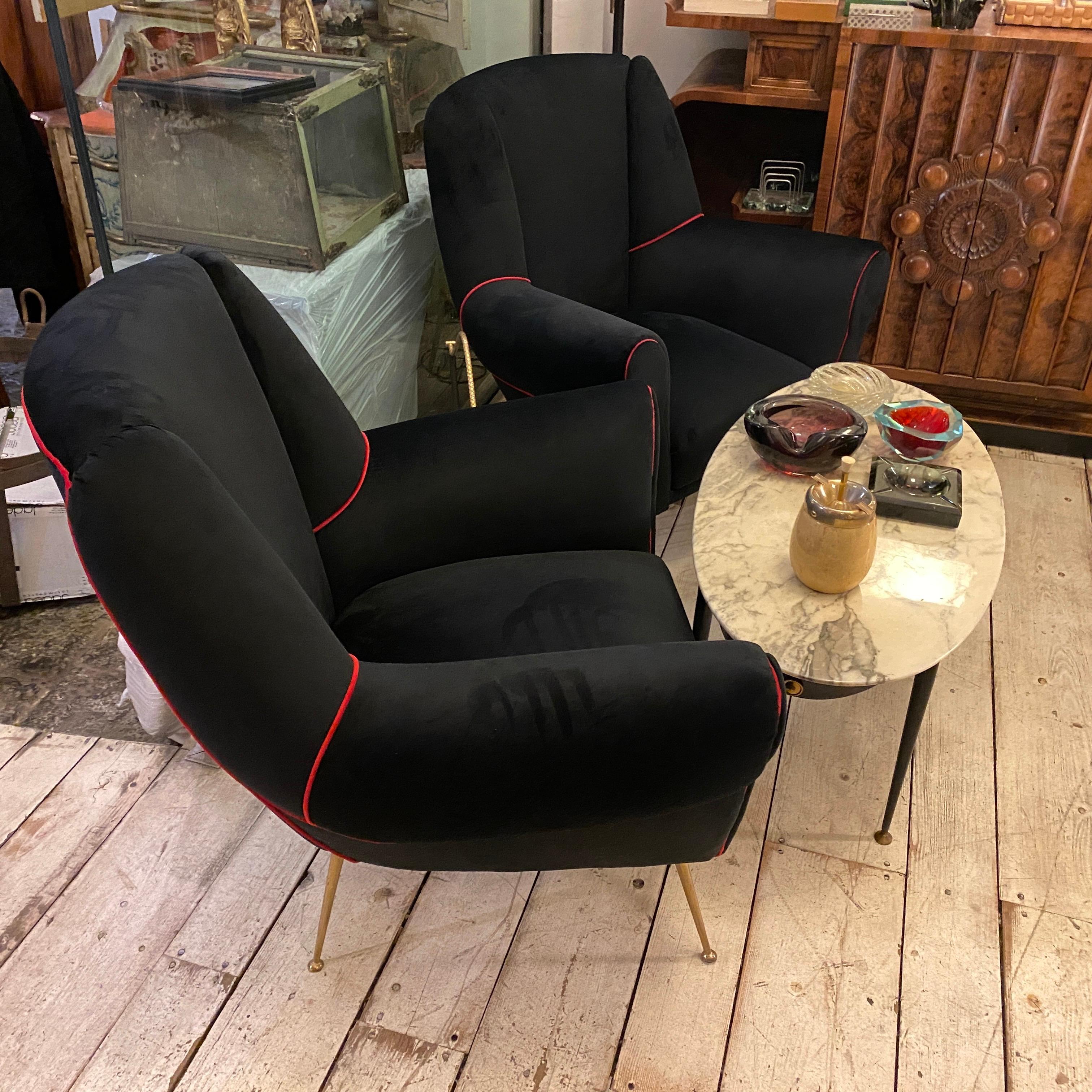 Set of Two Mid-Century Modern Black and Red Velvet Italian Armchairs, 1950s 13