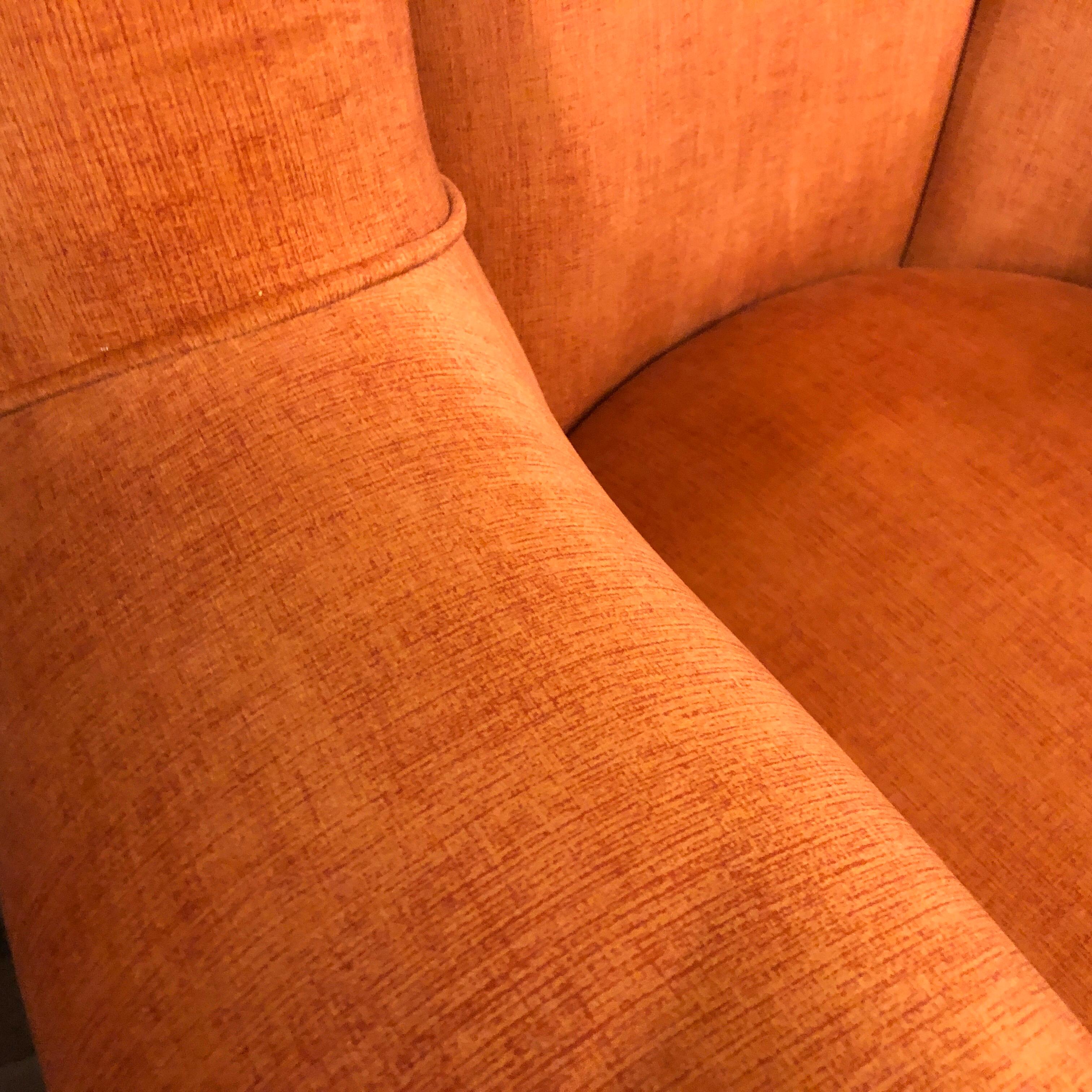 20th Century 1960s Pair of Gio Ponti Style Mid-Century Modern Orange Velvet Armchairs