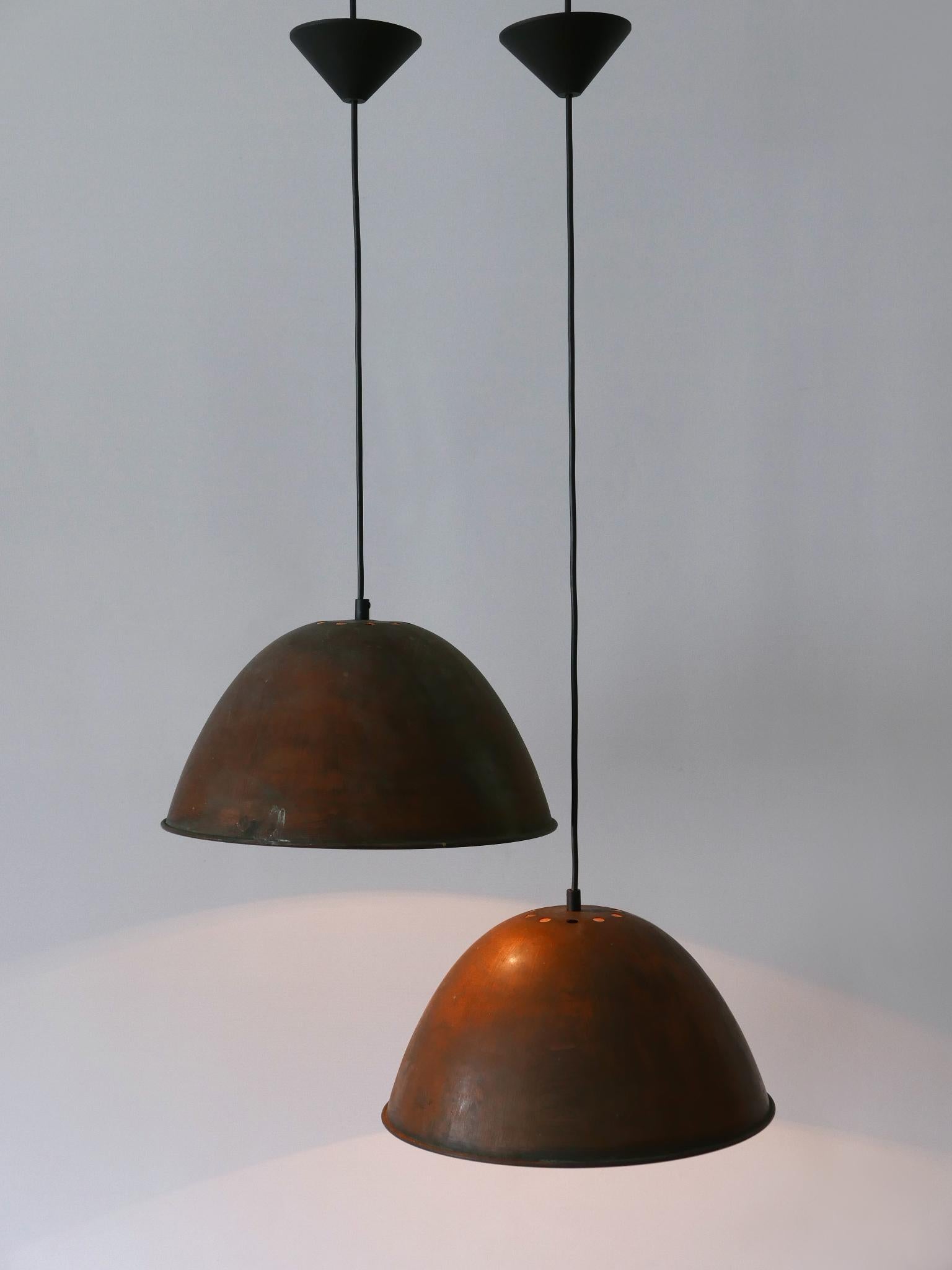 Set of Two Mid-Century Modern Copper Pendant Lamps or Hanging Lights 1950s In Good Condition For Sale In Munich, DE