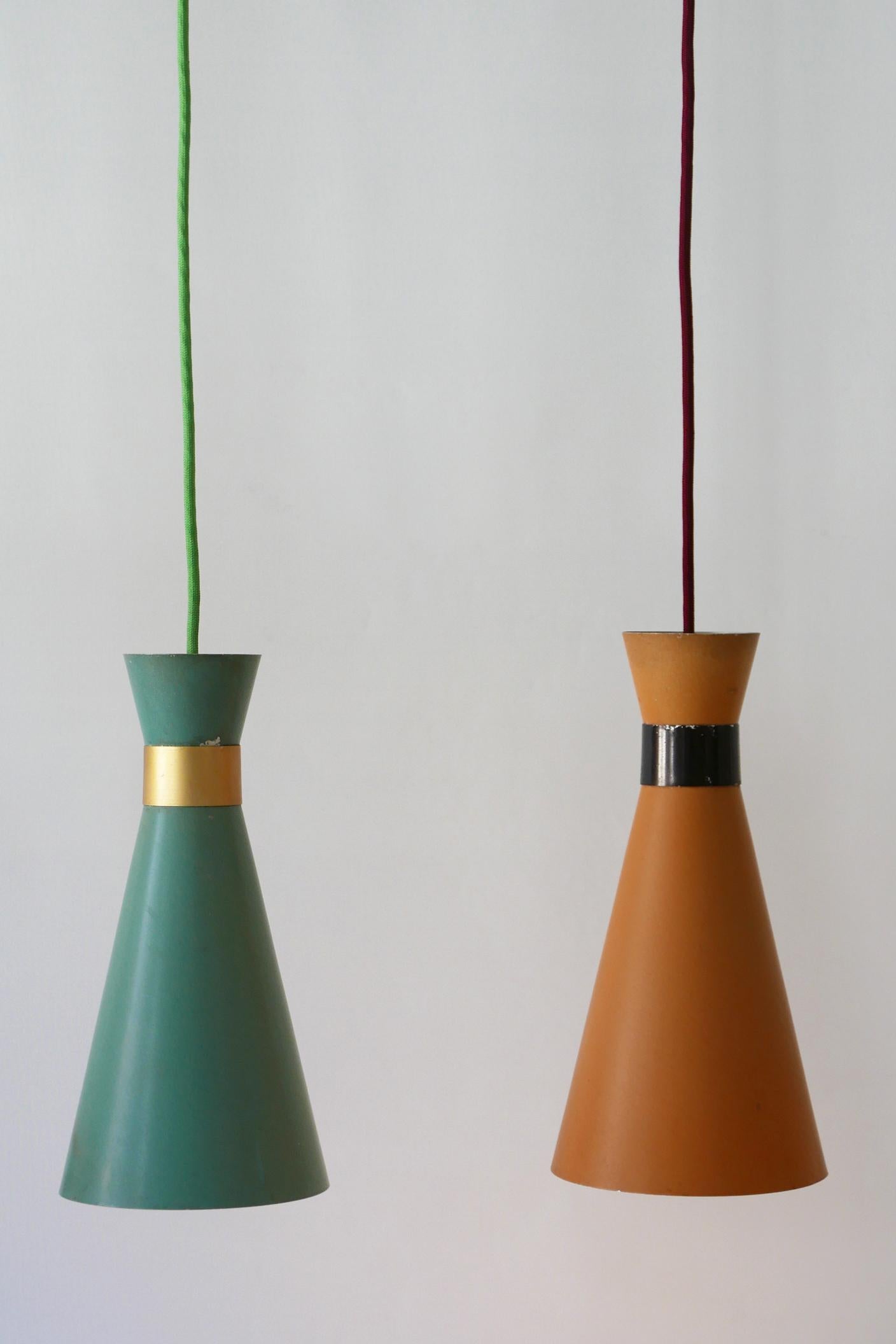 Set of Two Mid-Century Modern Diabolo Pendant Lamps by Bünte & Remmler, 1950s For Sale 3
