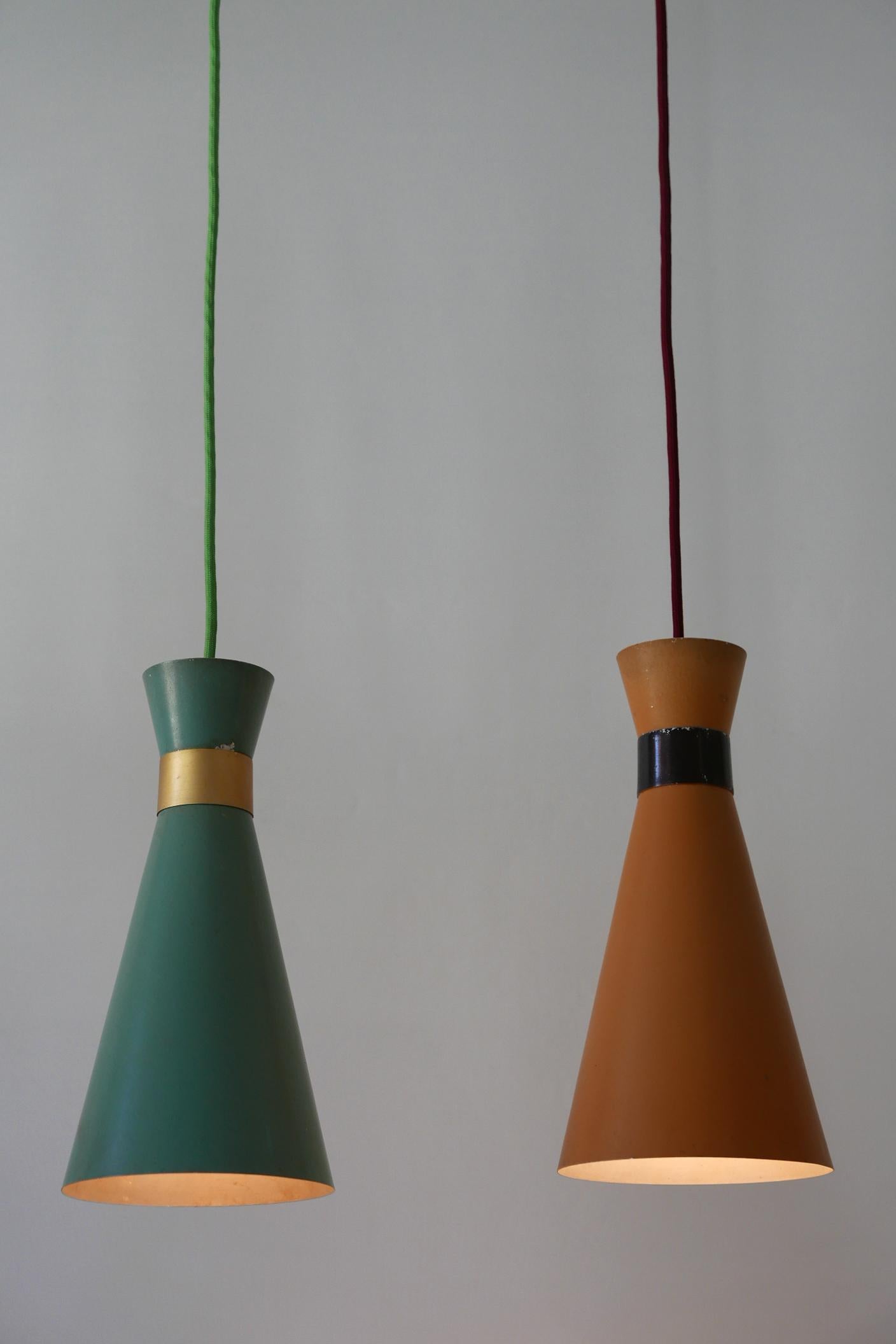 Set of Two Mid-Century Modern Diabolo Pendant Lamps by Bünte & Remmler, 1950s For Sale 5