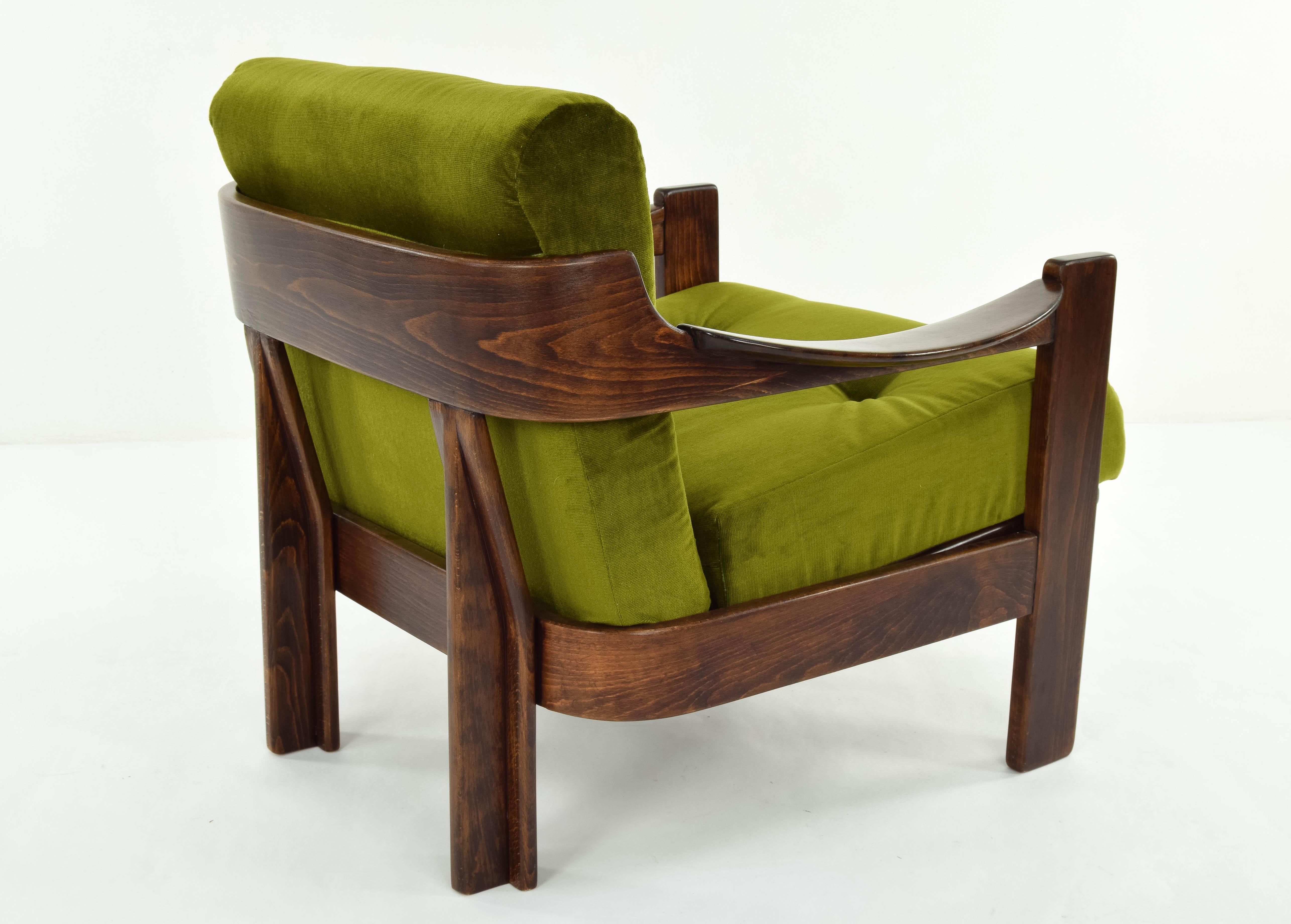 Set of Two Mid-Century Modern Green Velvet Armchairs AG Barcelona, Spain, 1970 6