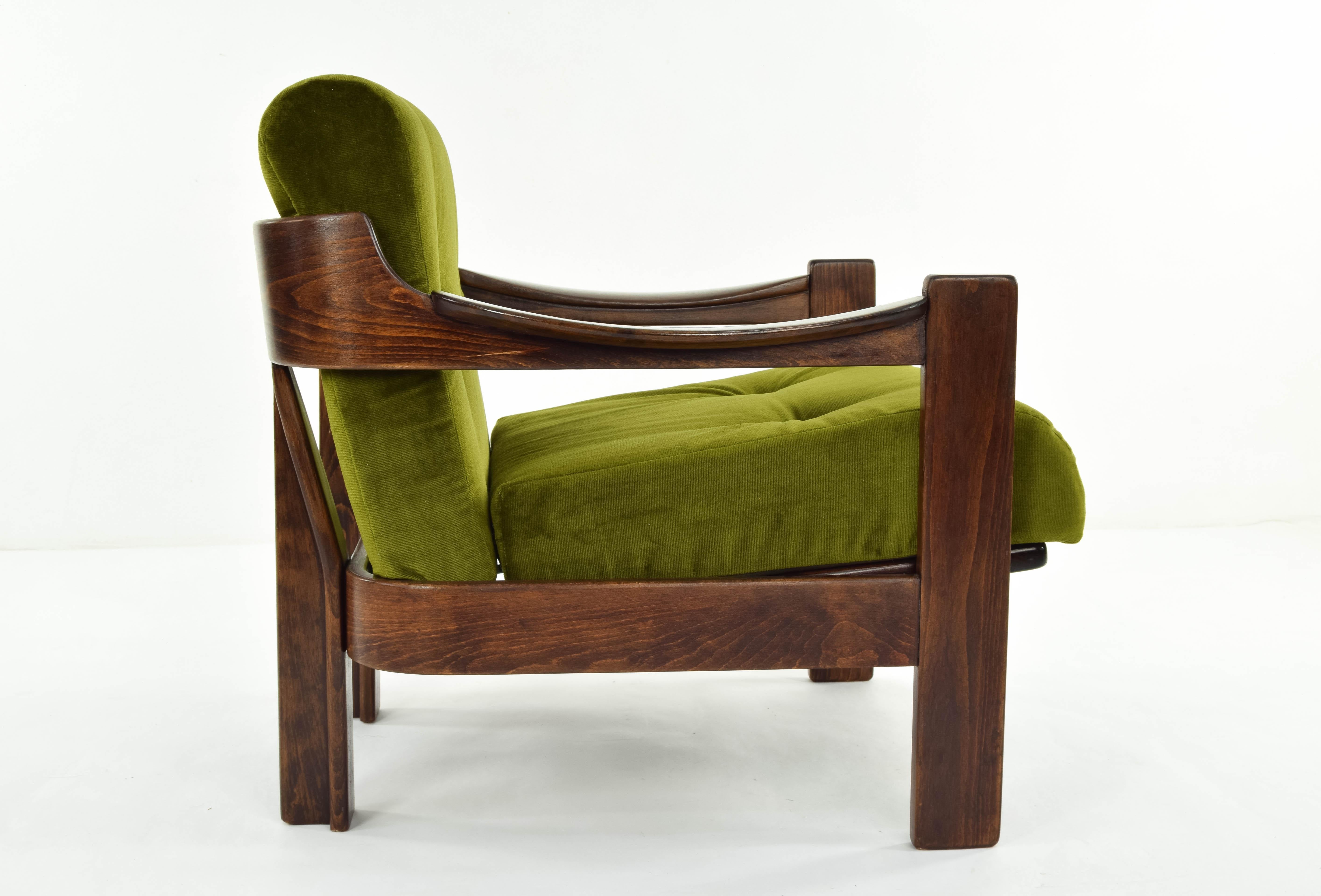 Set of Two Mid-Century Modern Green Velvet Armchairs AG Barcelona, Spain, 1970 8