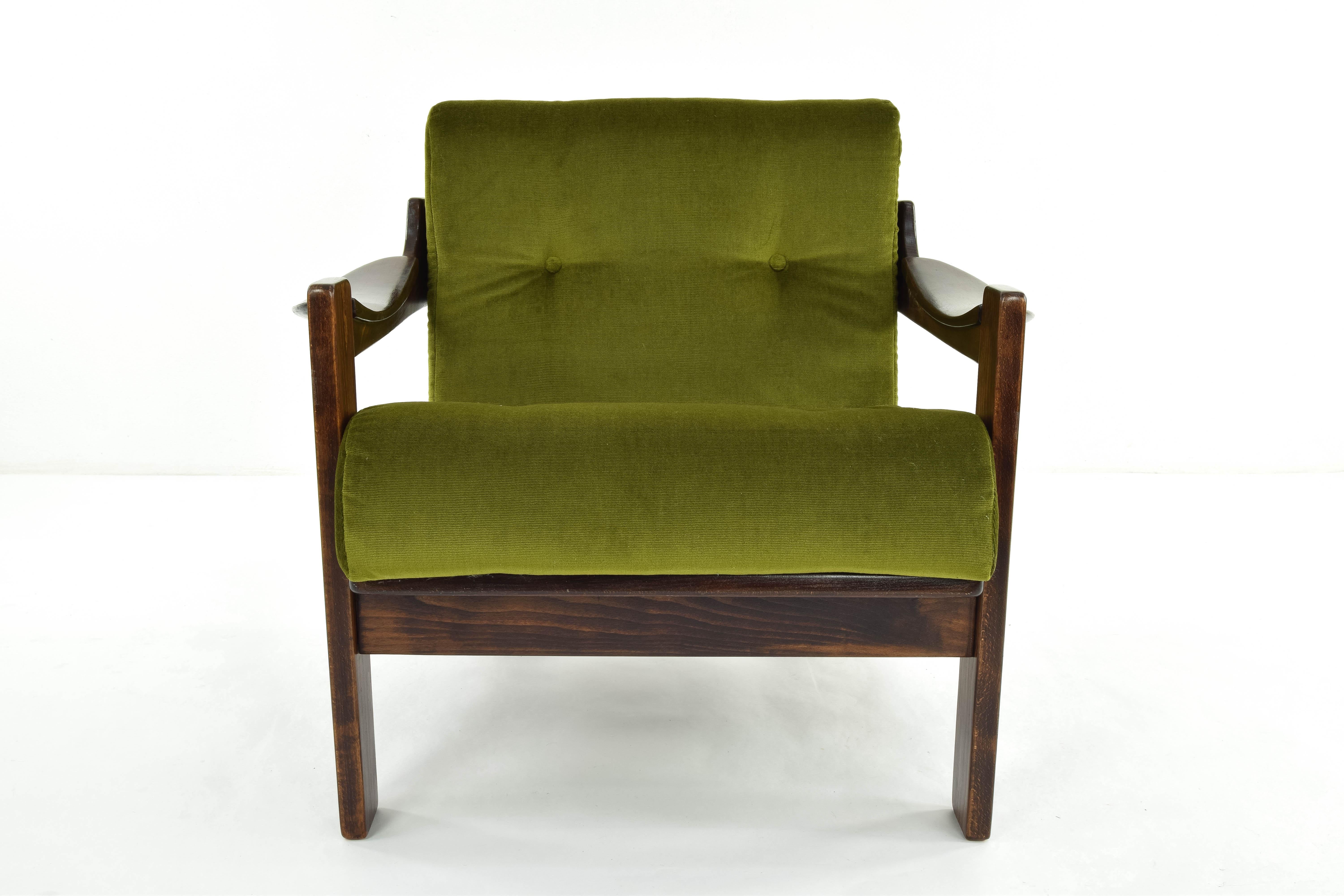 Wood Set of Two Mid-Century Modern Green Velvet Armchairs AG Barcelona, Spain, 1970