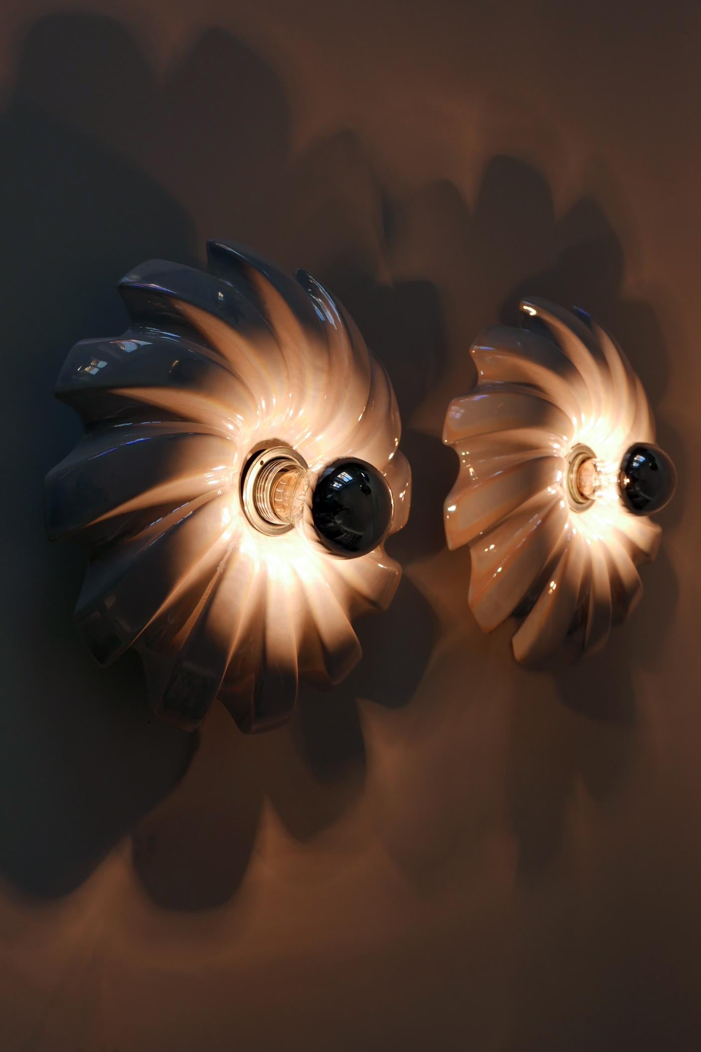 Set of Two Mid-Century Modern Iridescent Glazed PAN Wall Lamps by Goebel Germany In Good Condition For Sale In Munich, DE