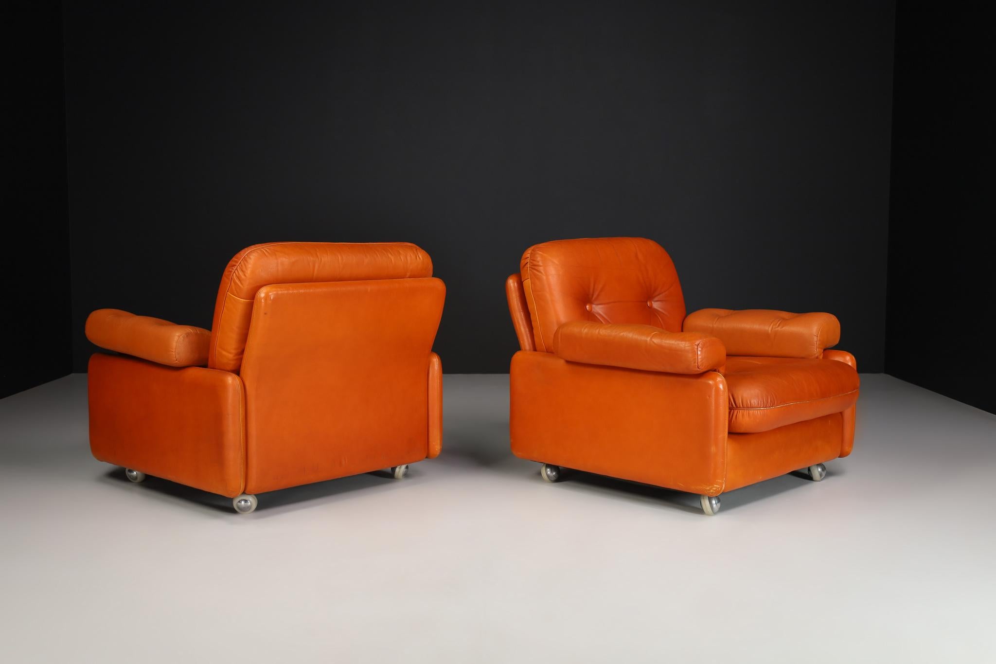 Mid-20th Century Set of Two Mid-Century Modern Leather Armchairs, Germany, 1960s For Sale