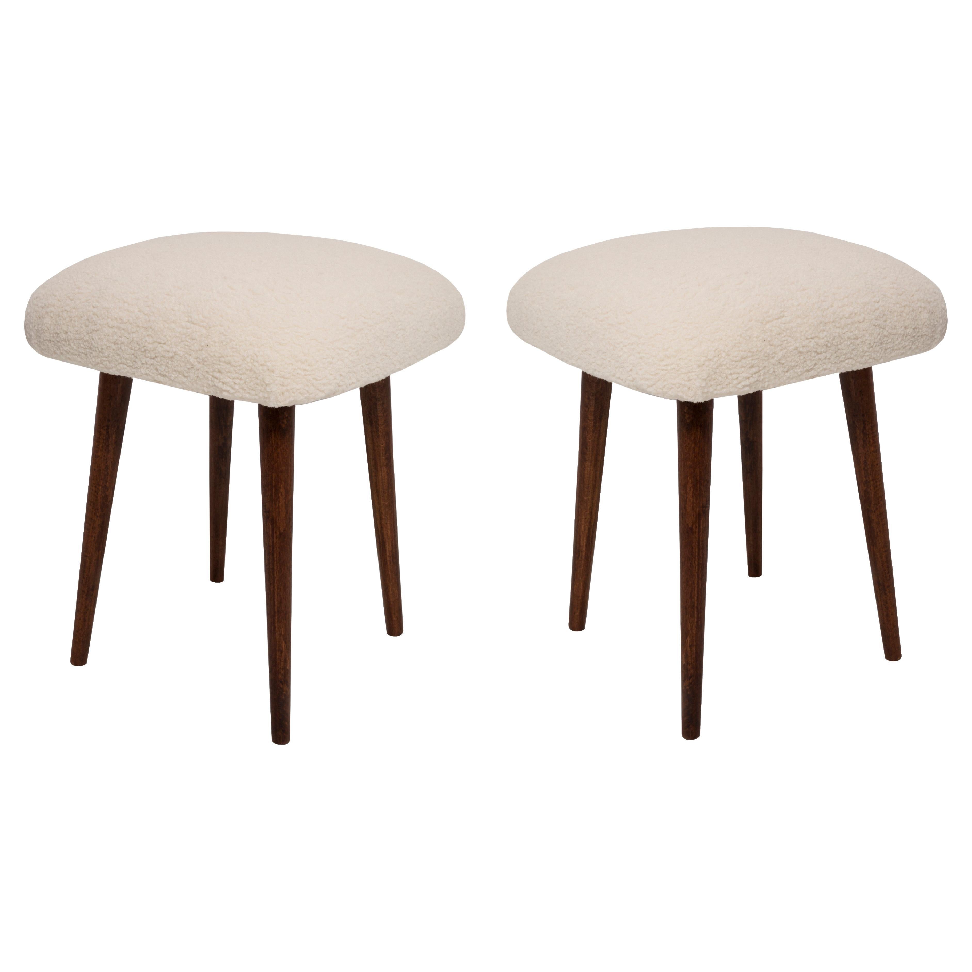 Set of Two Mid-Century Modern Light Beige Boucle Stool, Europe, 1960s For Sale