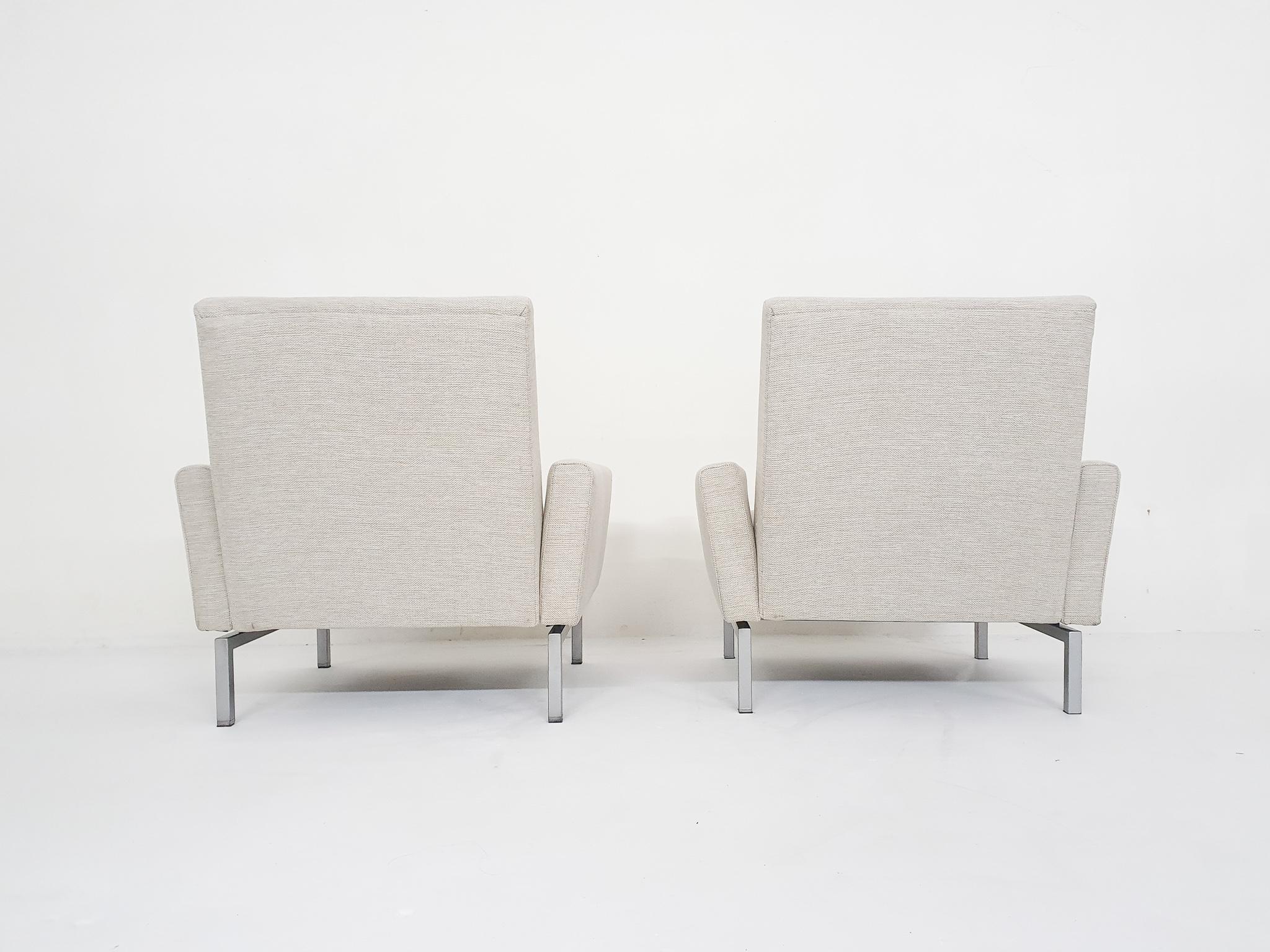 Set of Two Mid-Century Modern Lounge Chairs Attr. Artifort, The Netherlands 1950 In Good Condition For Sale In Amsterdam, NL