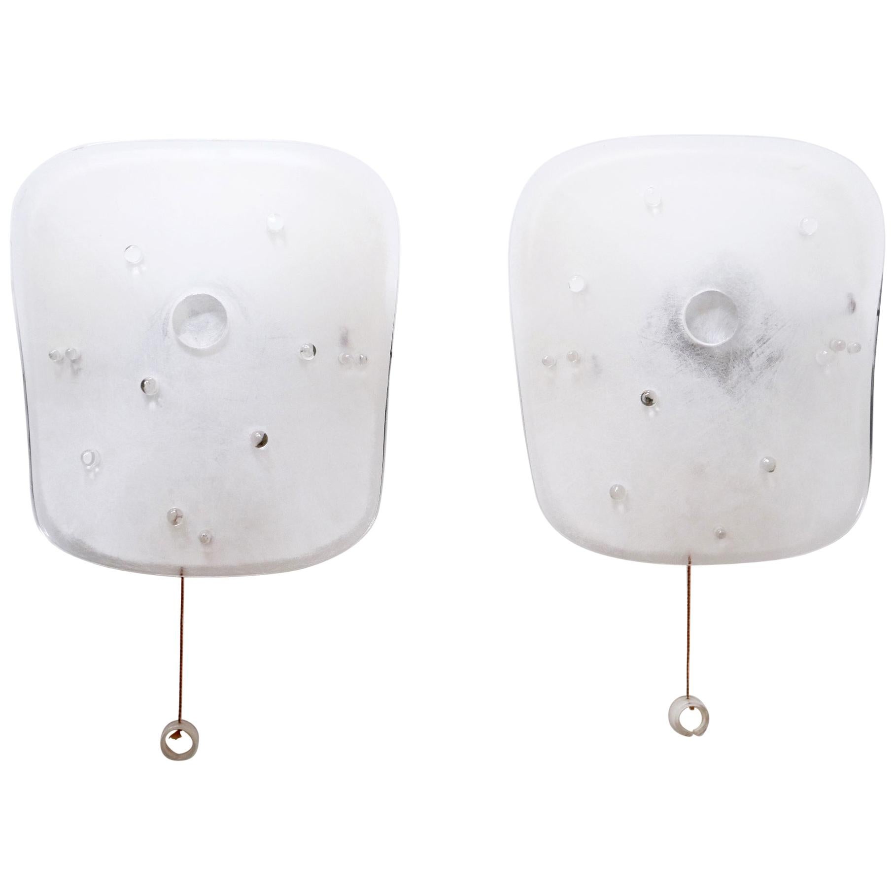 Set of Two Mid-Century Modern Lucite Wall Lamps Sconces by Rupert Nikoll, 1960s For Sale