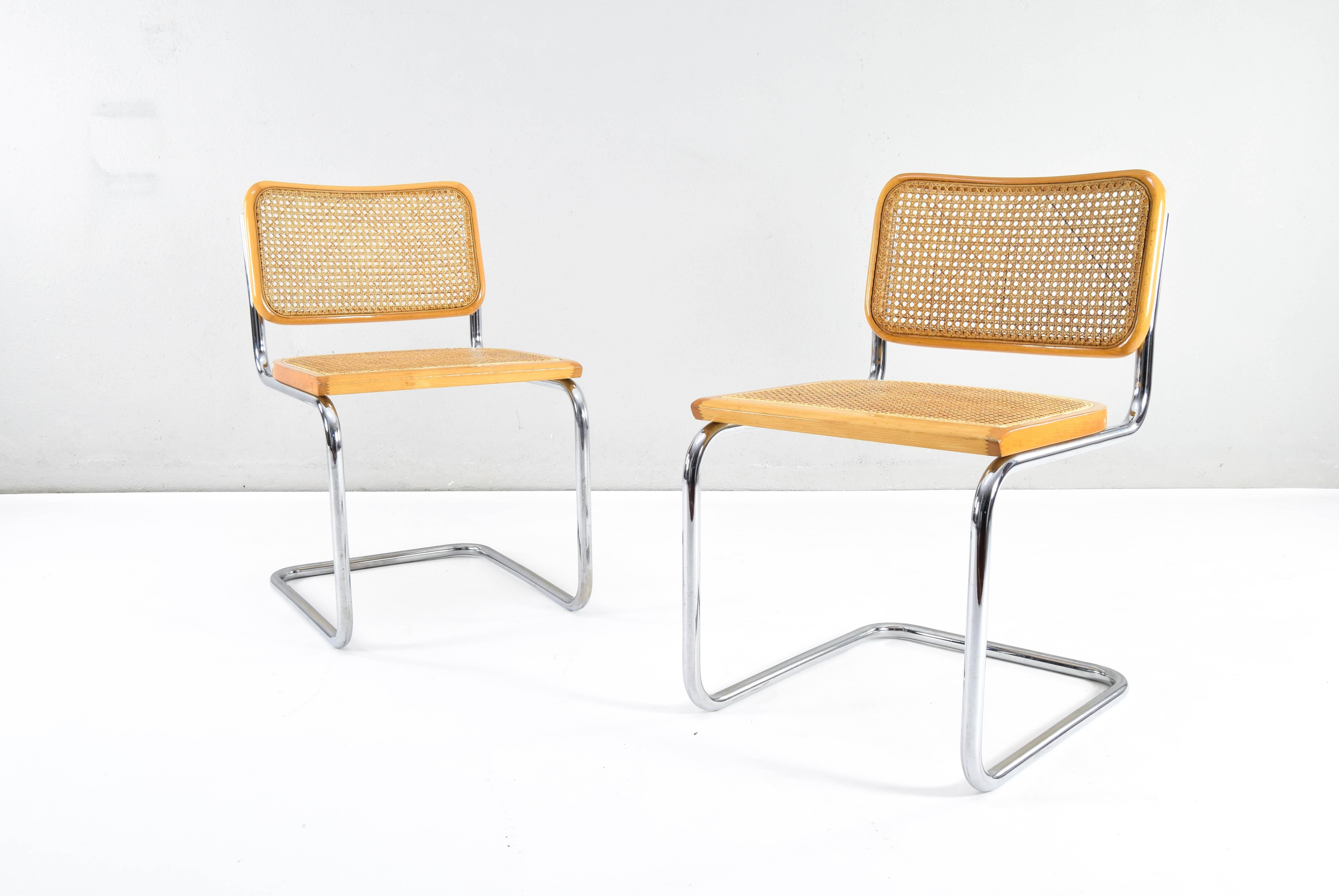 Late 20th Century Set of Two Mid-Century Modern Marcel Breuer B32 Blonde Cesca Chairs, Italy 1970s For Sale