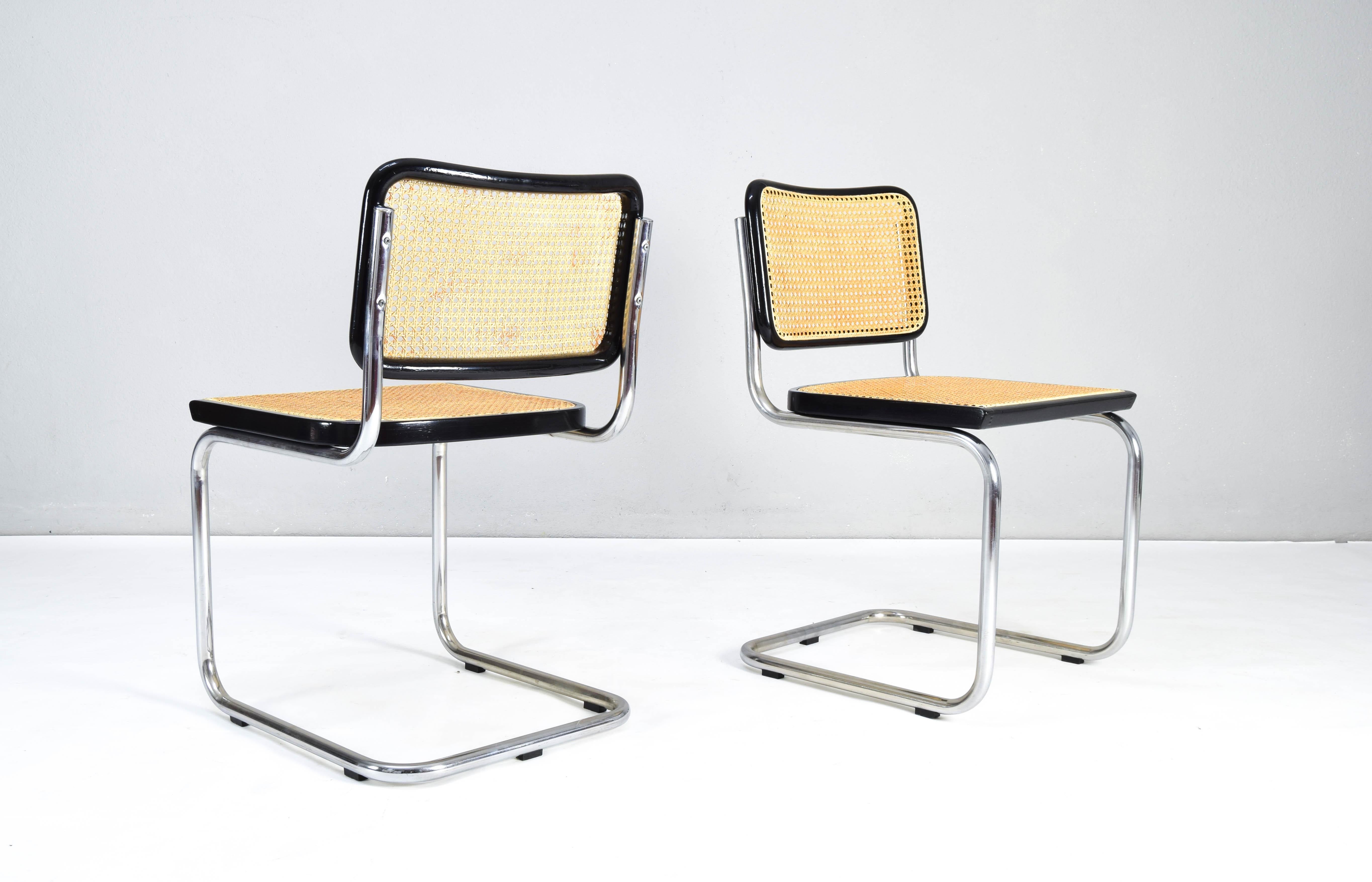 Satz von zwei Marcel Breuer B32 Cesca-Stühlen aus der Mitte des Jahrhunderts, Italien 1970er Jahre (Moderne der Mitte des Jahrhunderts) im Angebot