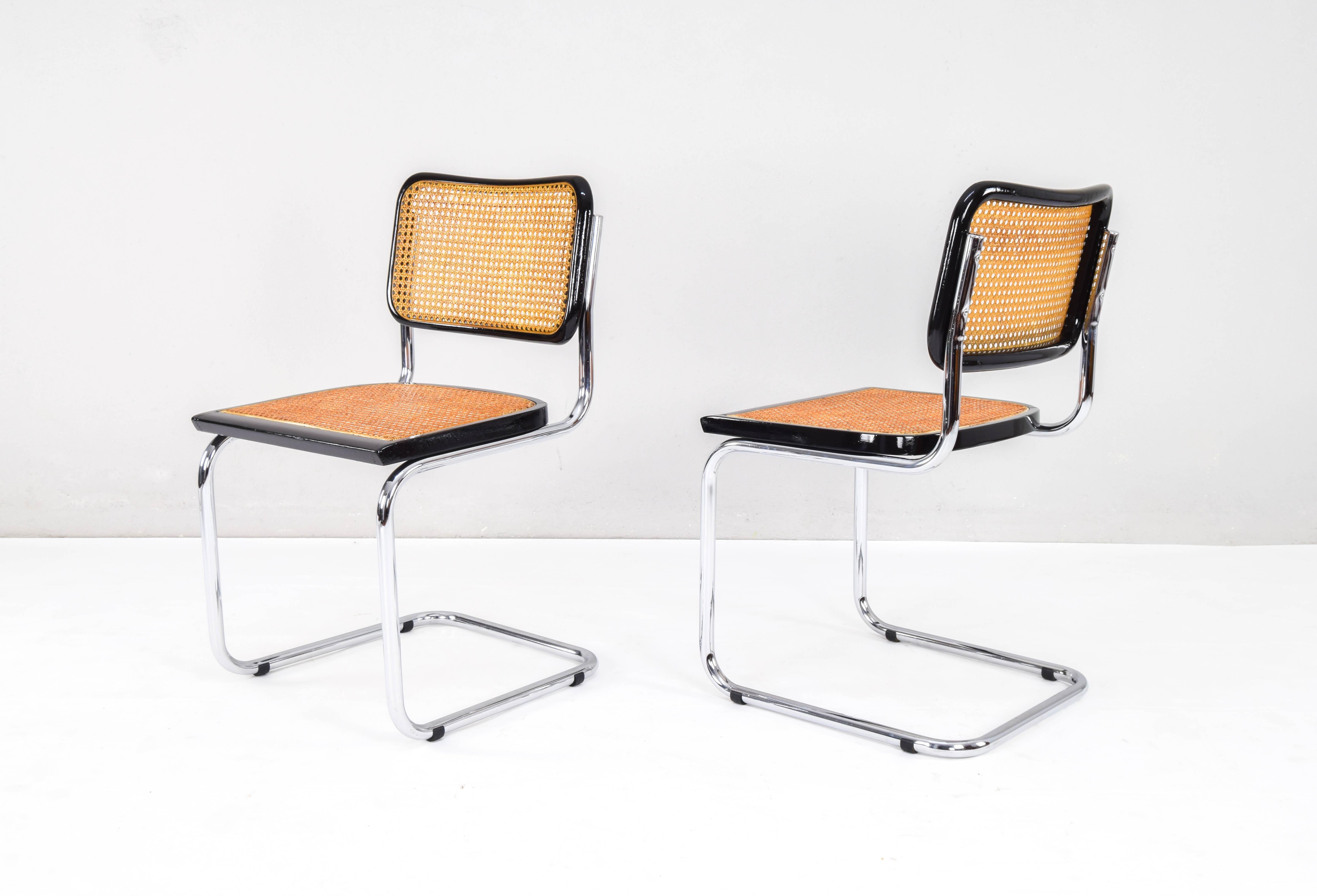 20th Century Set of Two Mid-Century Modern Marcel Breuer B32 Cesca Chair, Italy 1970s