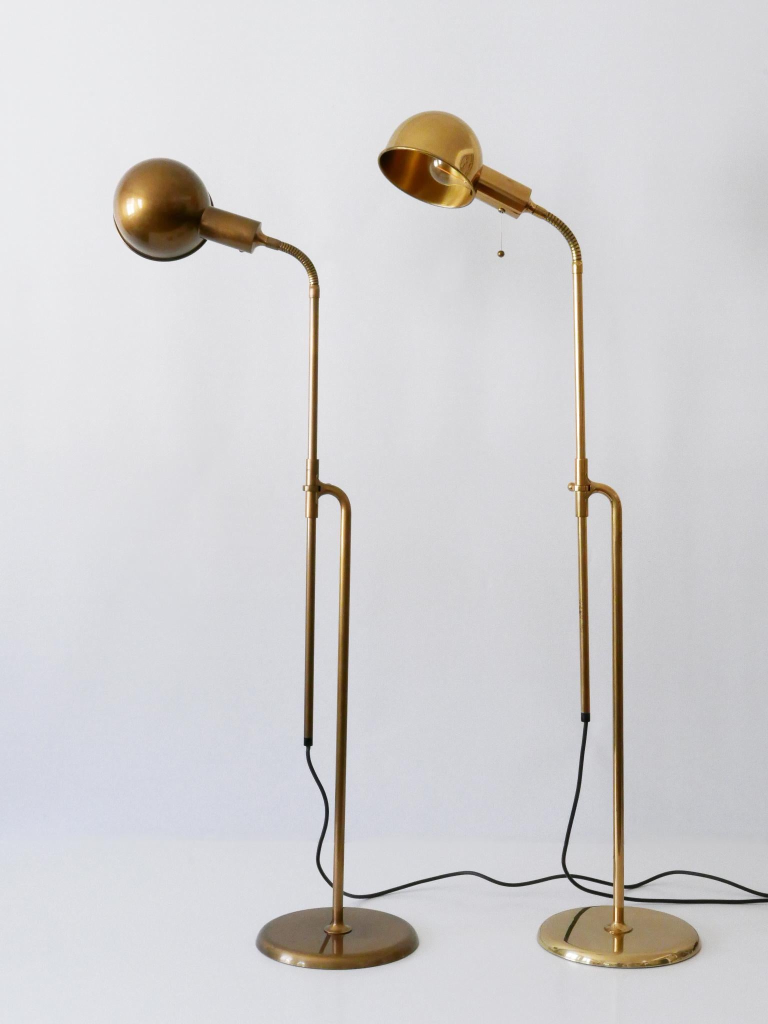 Set di due lampade da terra da lettura moderne di metà secolo 'Bola' di Florian Schulz 1970s in vendita 4