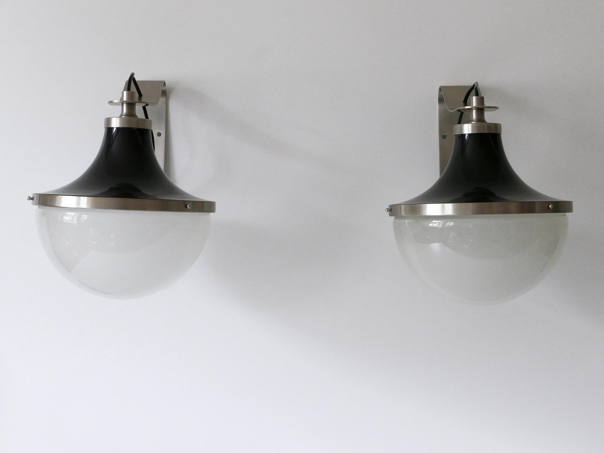 Set of Two Mid-Century Modern Sconces 'Pi' by Sergio Mazza for Artemide 1960s For Sale 4