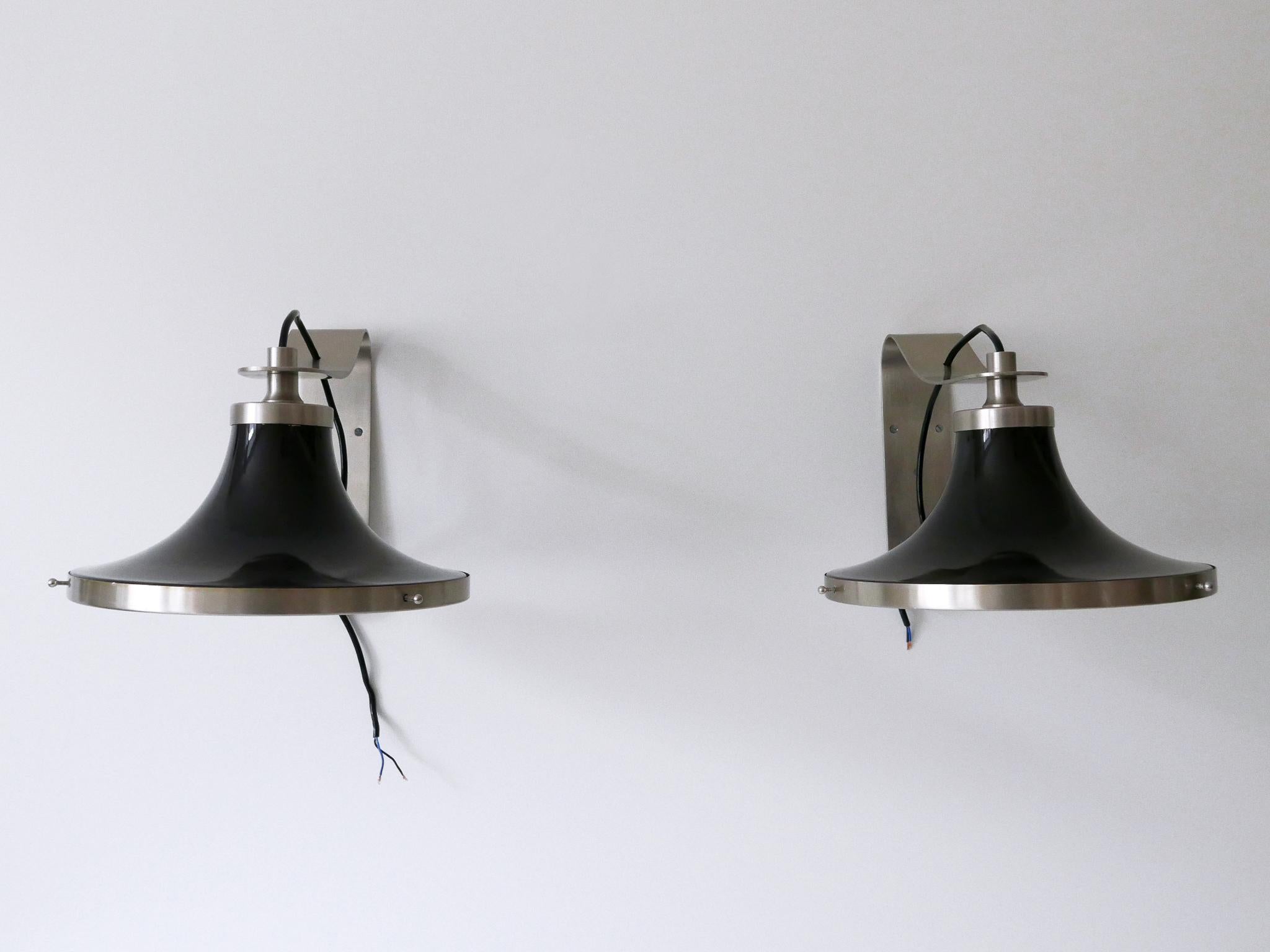 Set of Two Mid-Century Modern Sconces 'Pi' by Sergio Mazza for Artemide 1960s For Sale 10