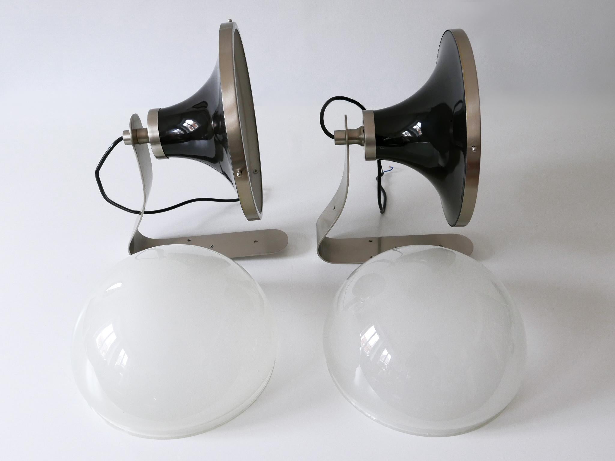 Set of Two Mid-Century Modern Sconces 'Pi' by Sergio Mazza for Artemide 1960s For Sale 11