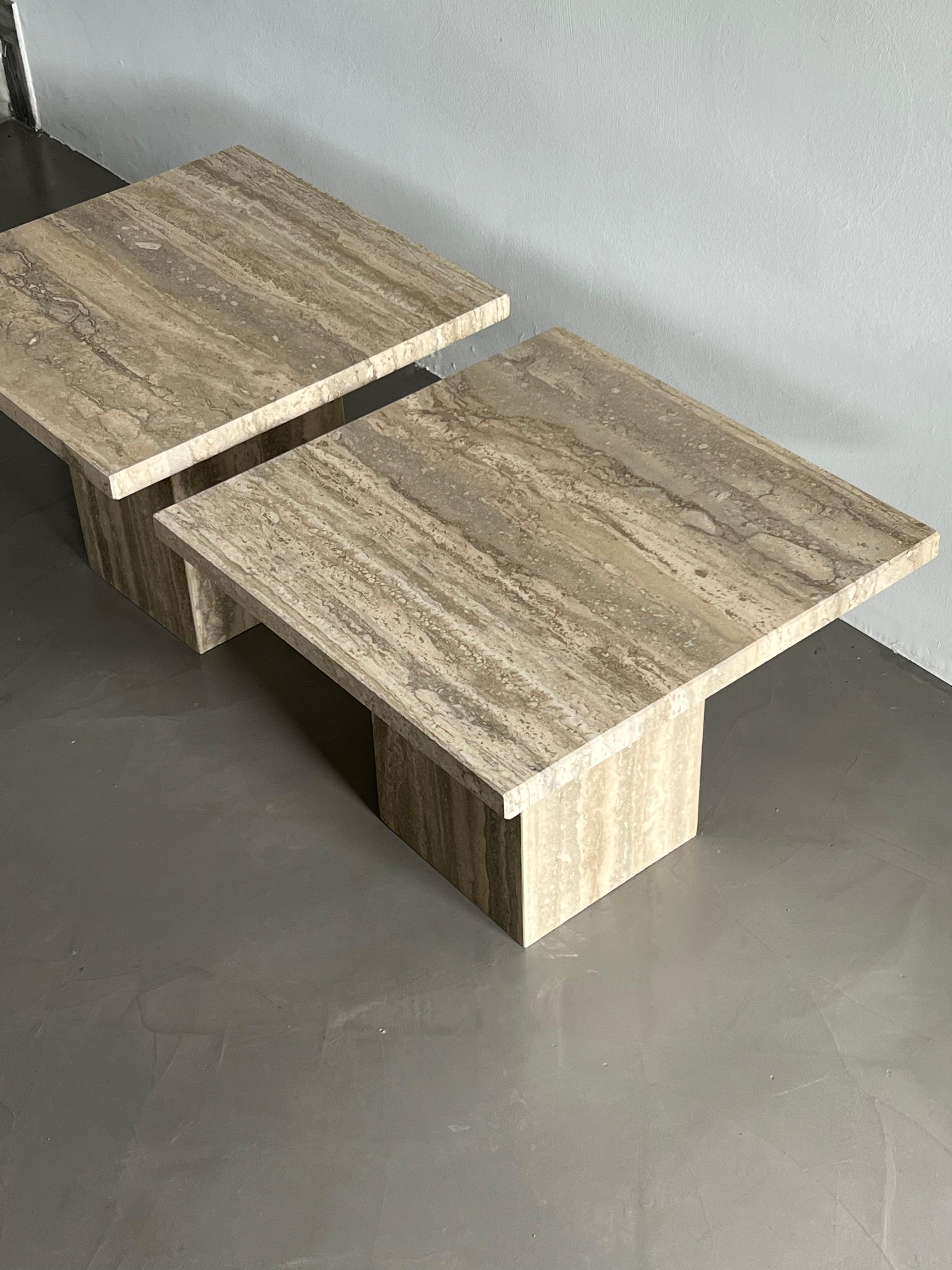 Set of Two Mid-Century Modern Side Tables in Travertine, Urban Wabi Style, Pair In Good Condition For Sale In Milano, IT