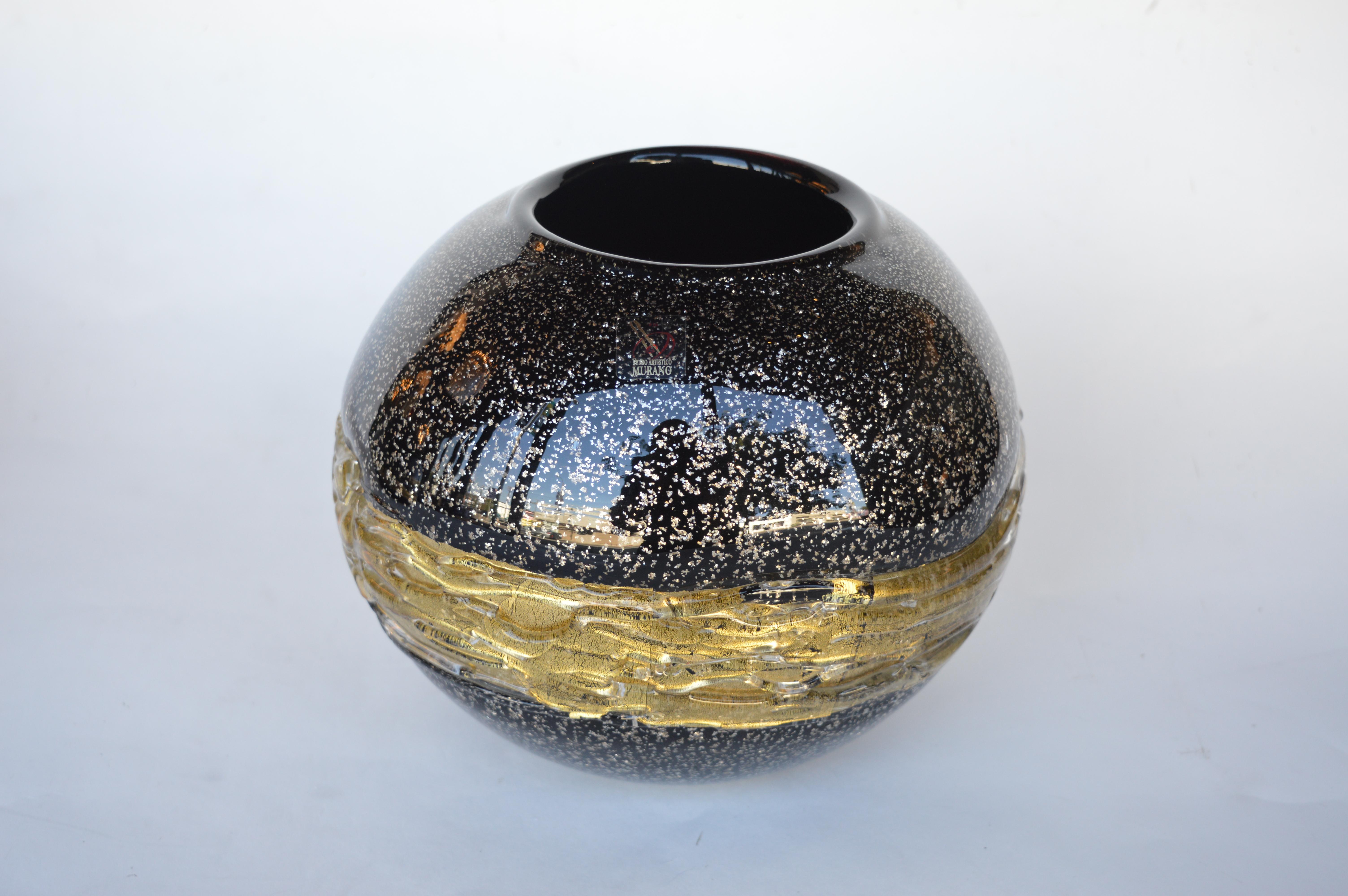 20th Century Set of Two Mid-Century Modern, Signed, Vetro Artistico Murano Vases For Sale