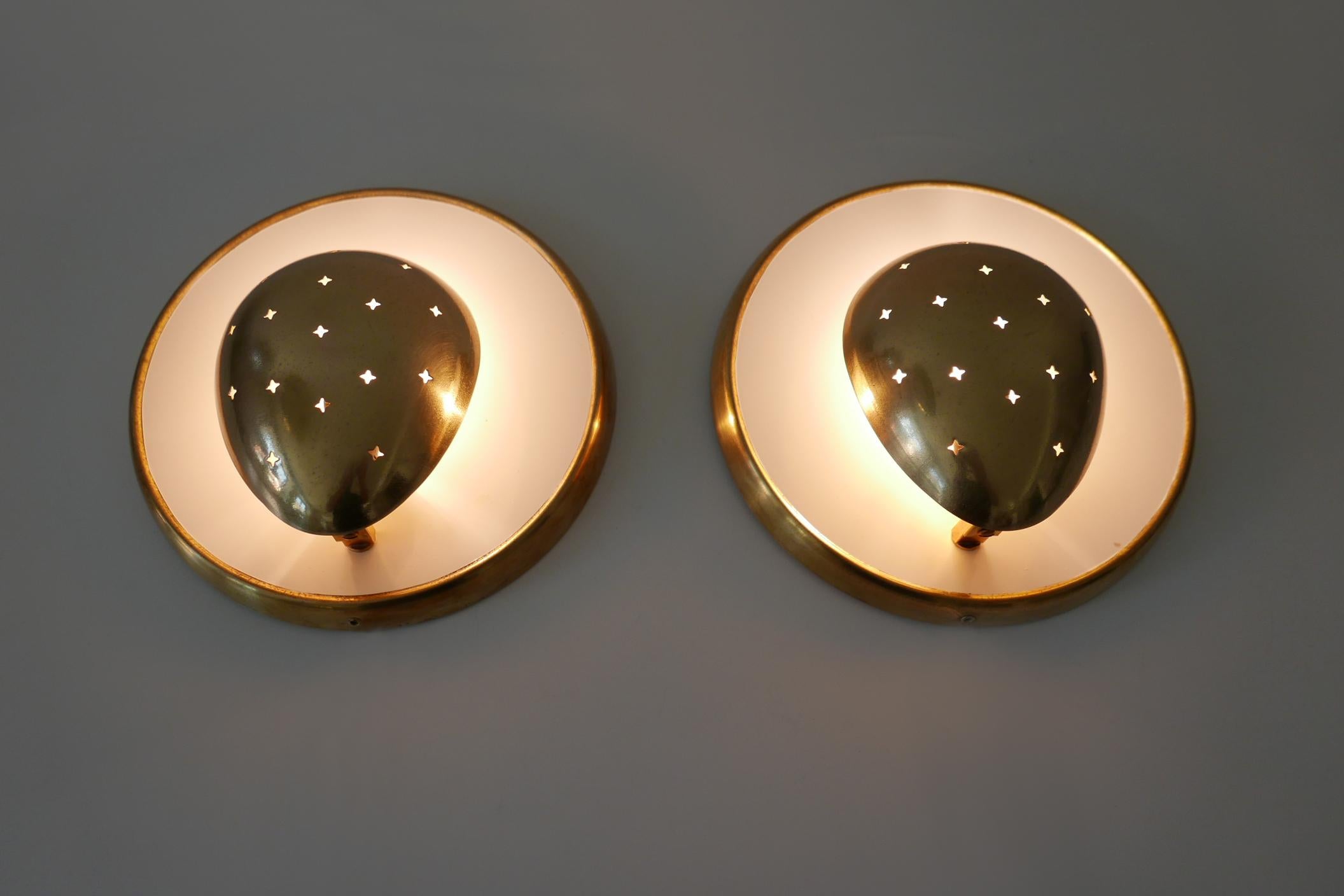Set of Two Mid-Century Modern Sputnik Brass Wall Lamps or Sconces, 1950s, France 6