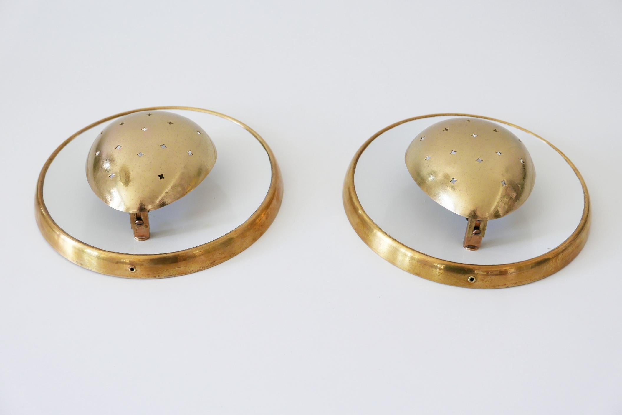 Set of Two Mid-Century Modern Sputnik Brass Wall Lamps or Sconces, 1950s, France 8