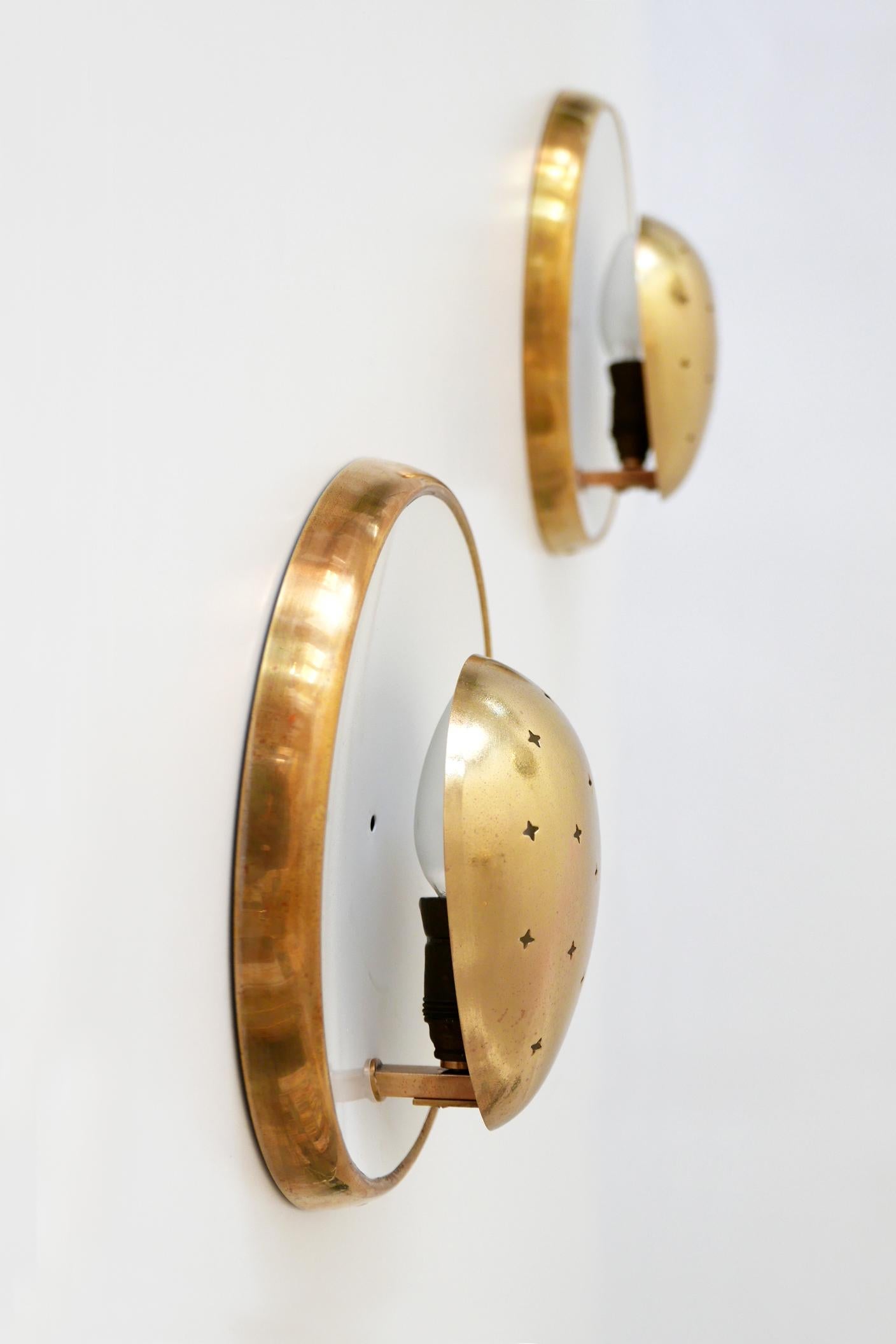 Set of Two Mid-Century Modern Sputnik Brass Wall Lamps or Sconces, 1950s, France 2