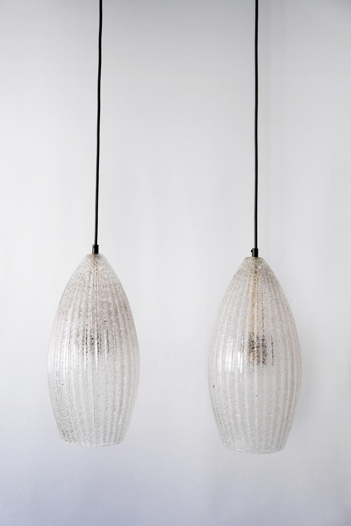 Set of Two Mid-Century Modern Textured Glass Pendant Lamps, 1960s, Germany For Sale 6