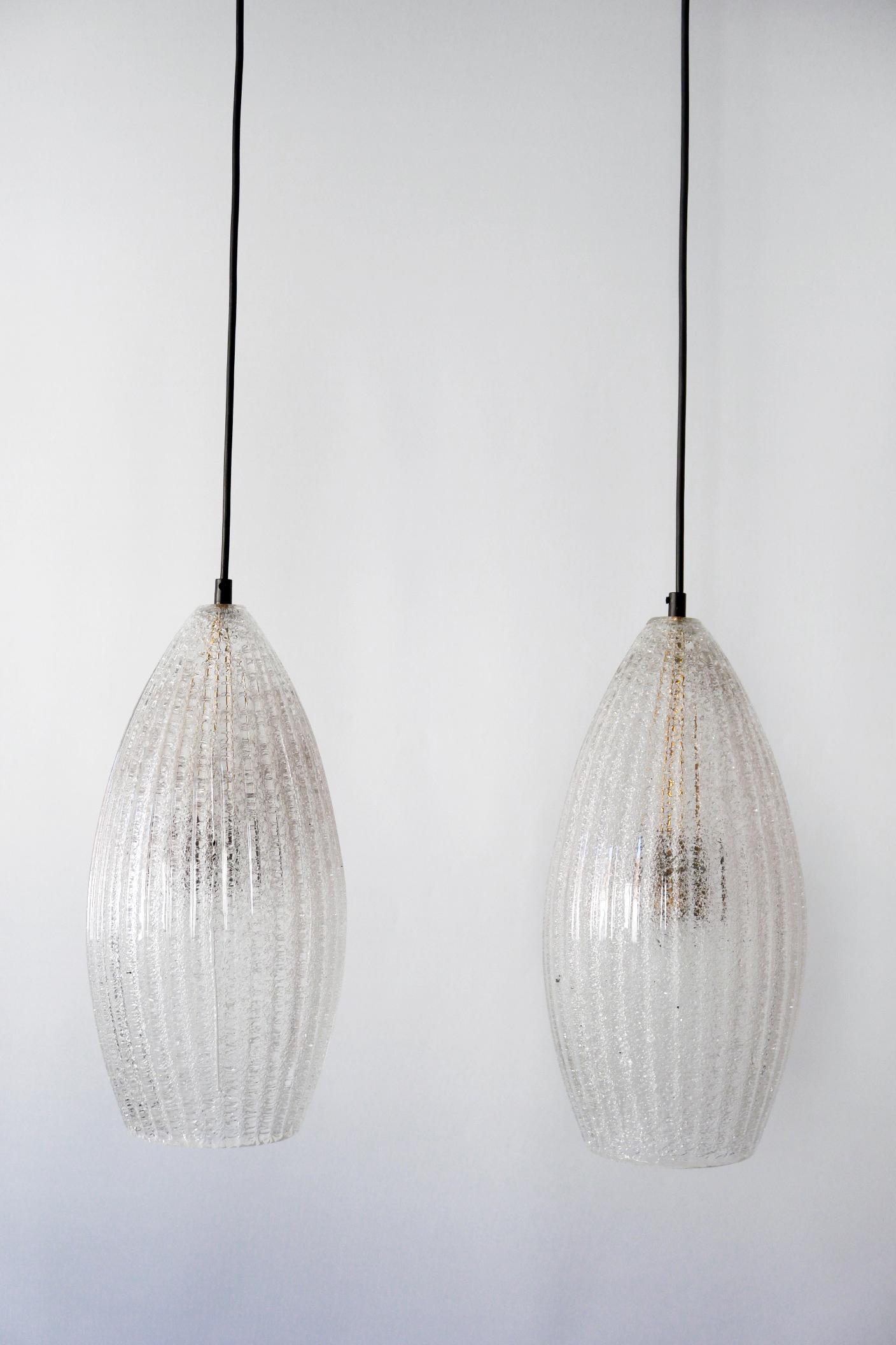 Set of Two Mid-Century Modern Textured Glass Pendant Lamps, 1960s, Germany For Sale 8
