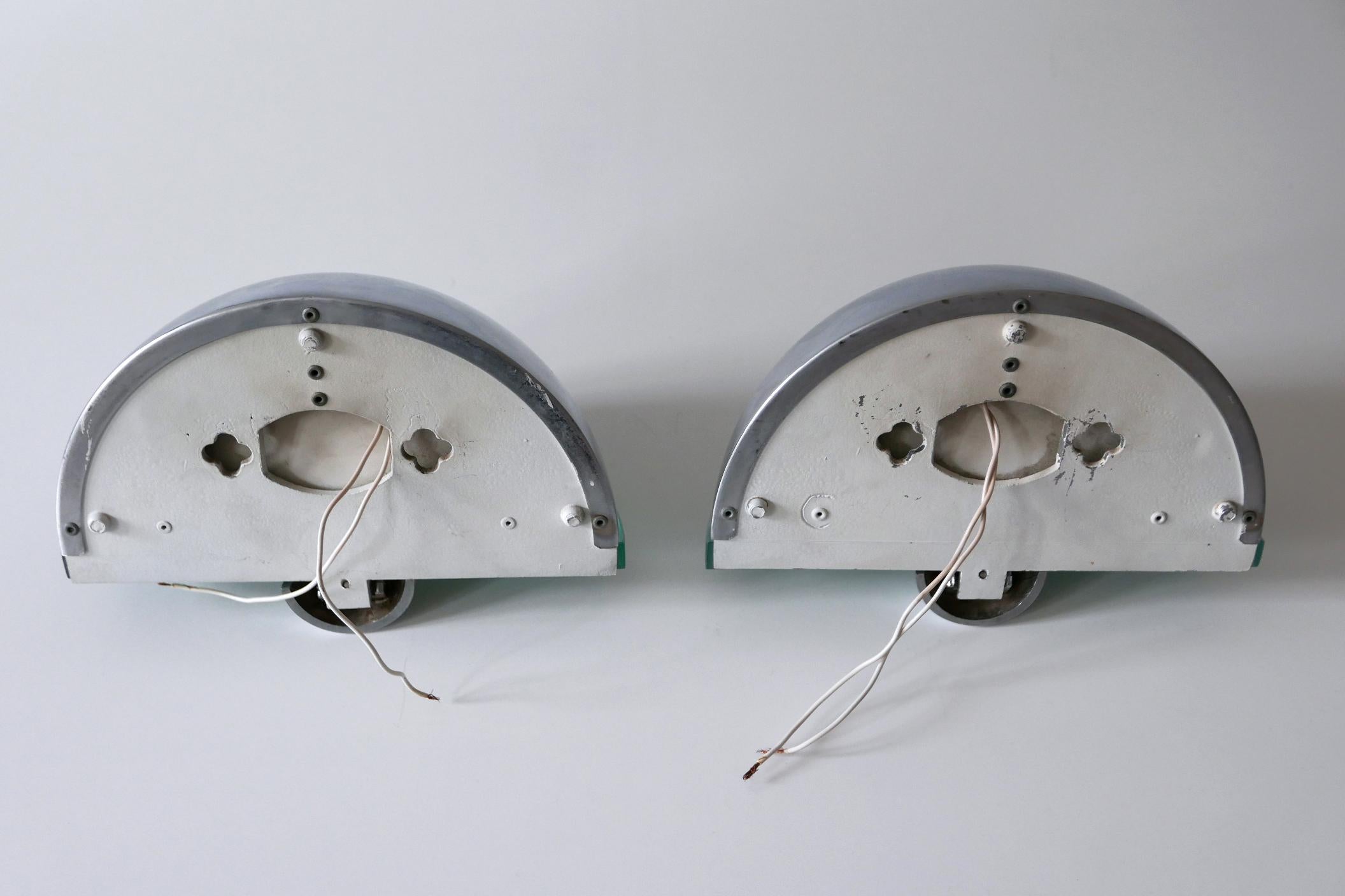 Set of Two Mid-Century Modern Wall Lamps or Sconces by Fontana Arte Italy 1960s For Sale 12