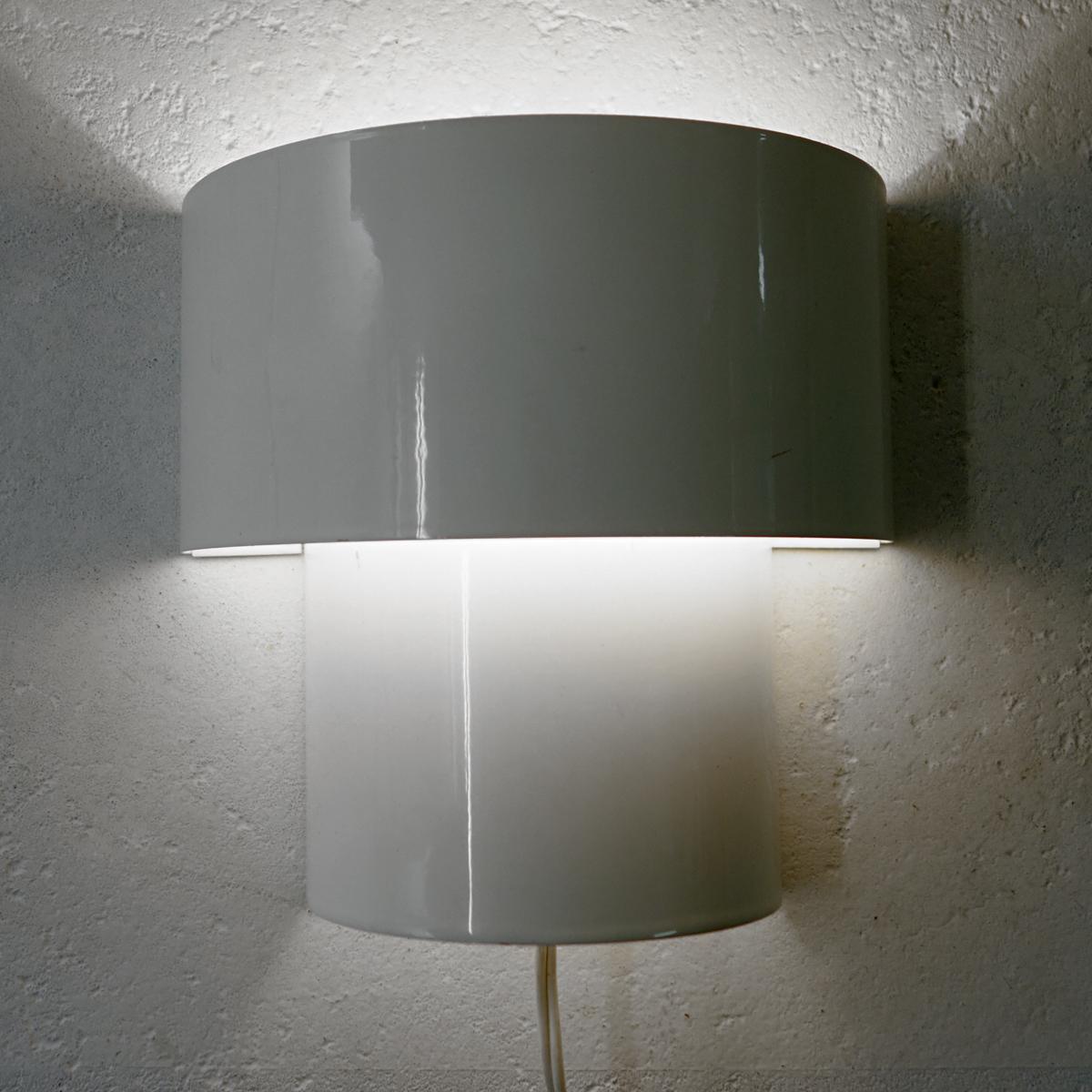 Set of Two Mid-Century Modern White Steel Sconces in RAAK Amsterdam Style 3