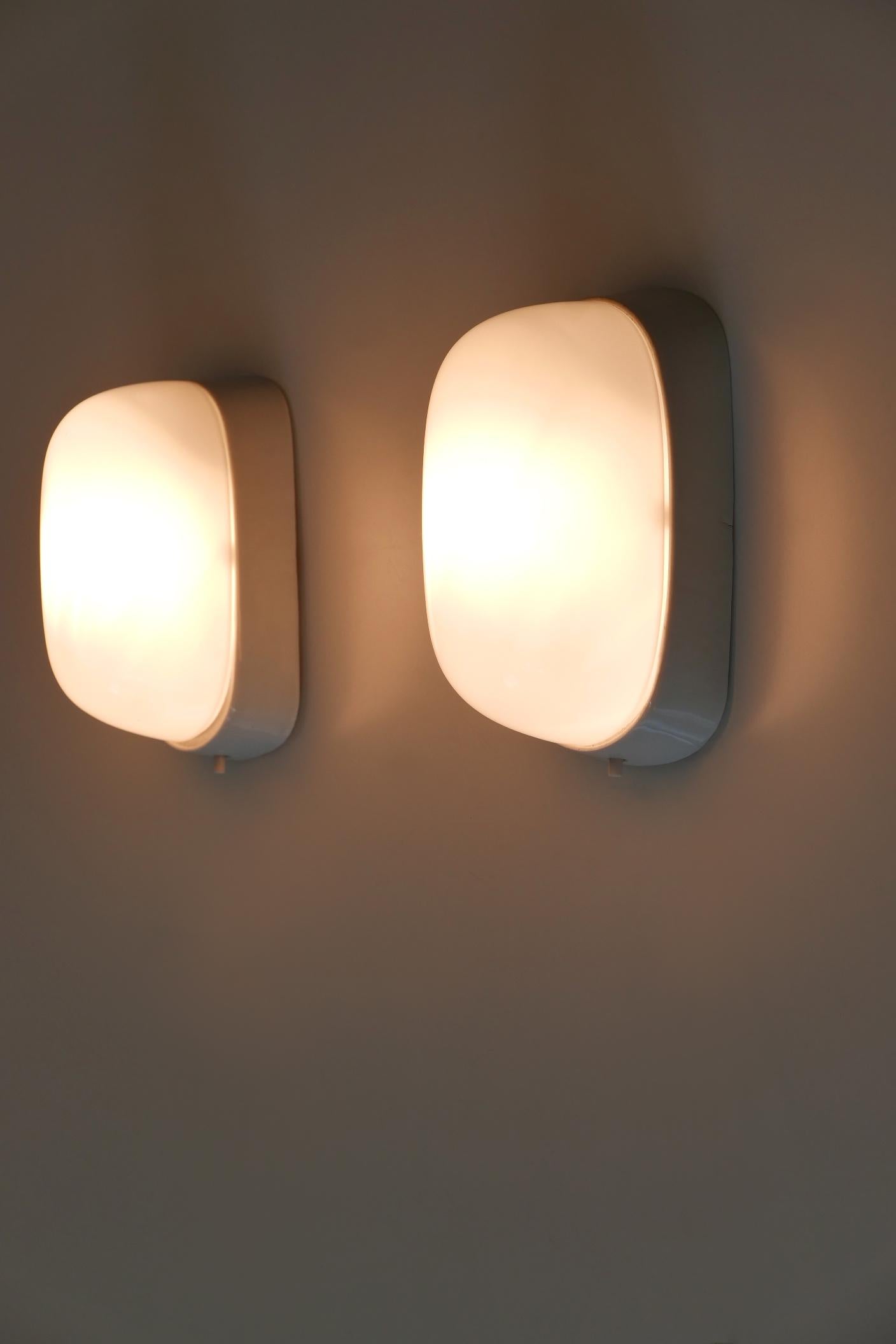 Set of Two Mid Century Sconces by Wilhelm Wagenfeld for Lindner Germany 1950s In Good Condition For Sale In Munich, DE