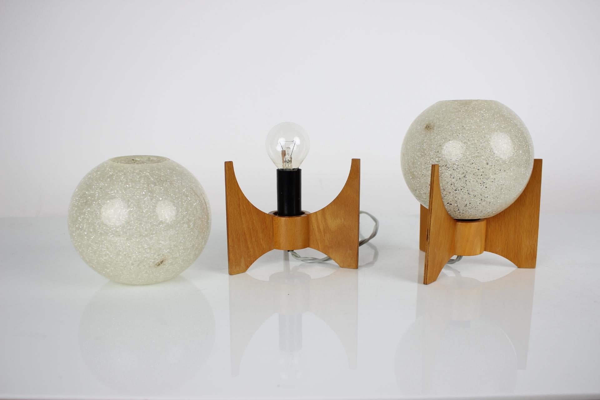 Set of Two Mid-Century Table Lamps / Pokrok Žilina, 1970's In Good Condition For Sale In Praha, CZ