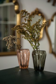 Set of Two Midcentury Vintage Gray and Pink Crystal Vases, Italy, 1960s