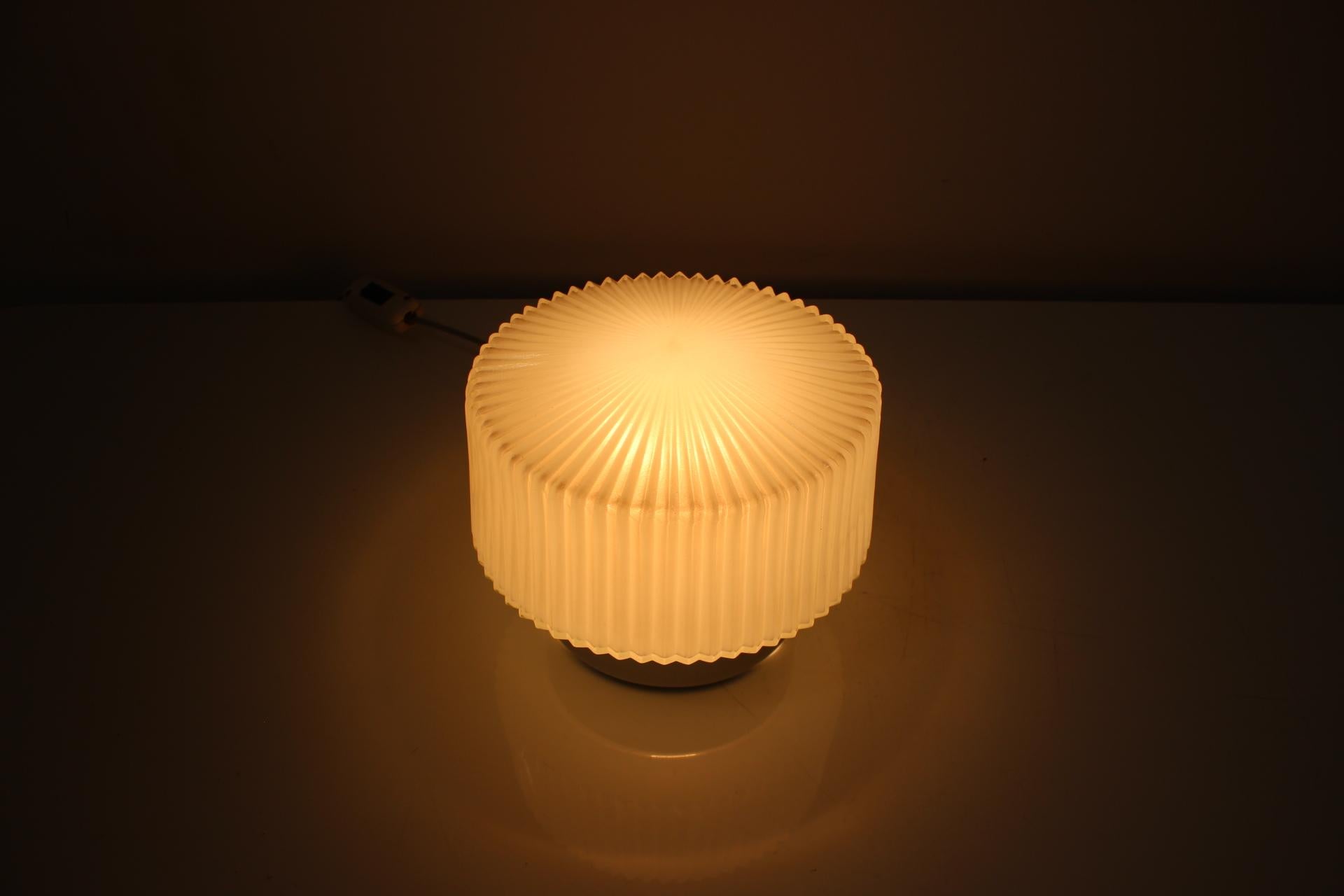 Set di due lampade da parete della metà del secolo scorso, Germania, anni '70 In condizioni buone in vendita a Praha, CZ