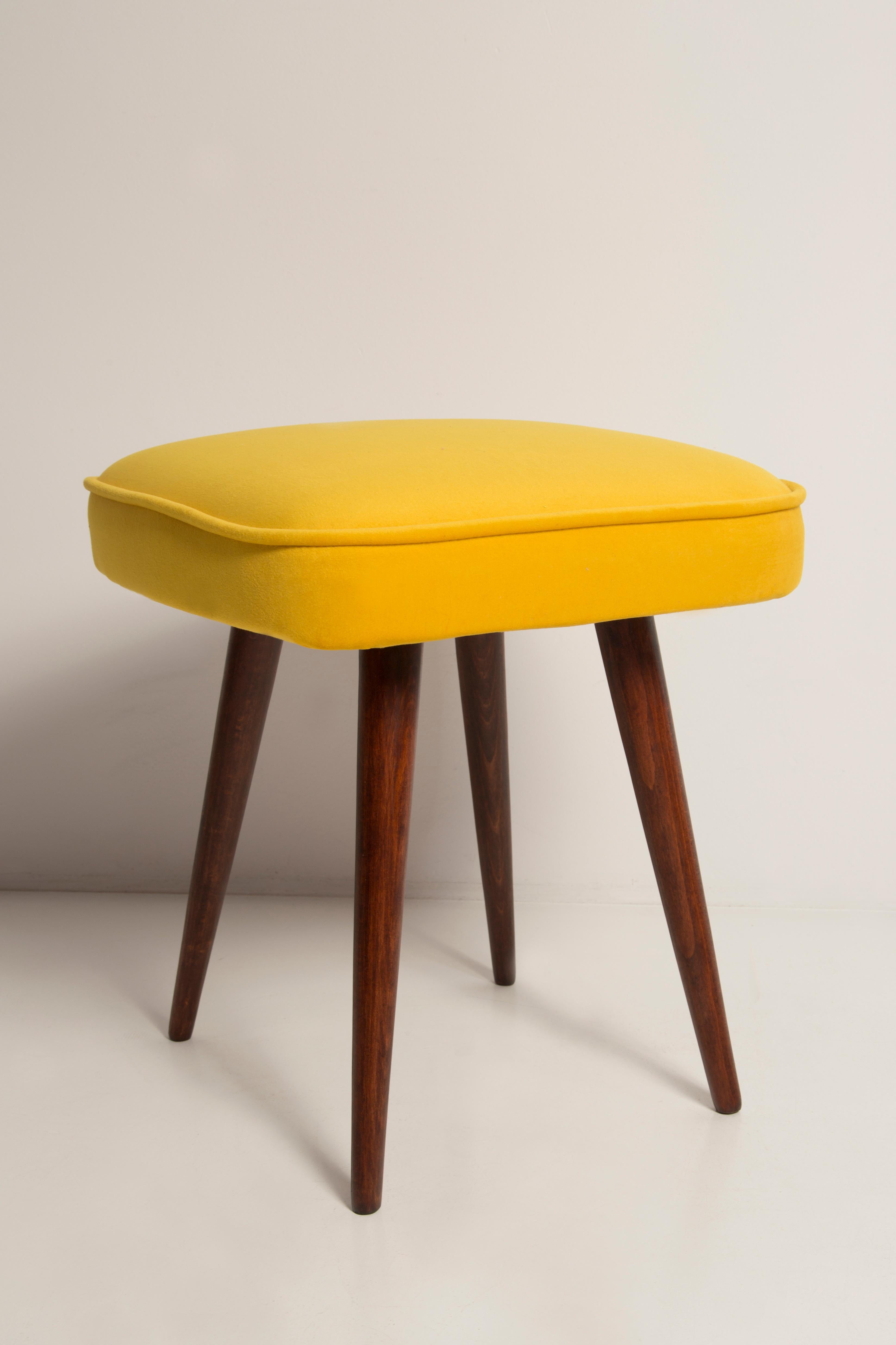 Set of Two Mid-Century Yellow Velvet Foot Stools, Europe, 1960s For Sale 5