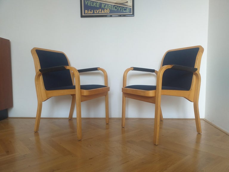 Mid-Century Modern Set of Two Midcentury Alvar Aalto Chairs by Artek, Model E45, Finland, 1960s For Sale