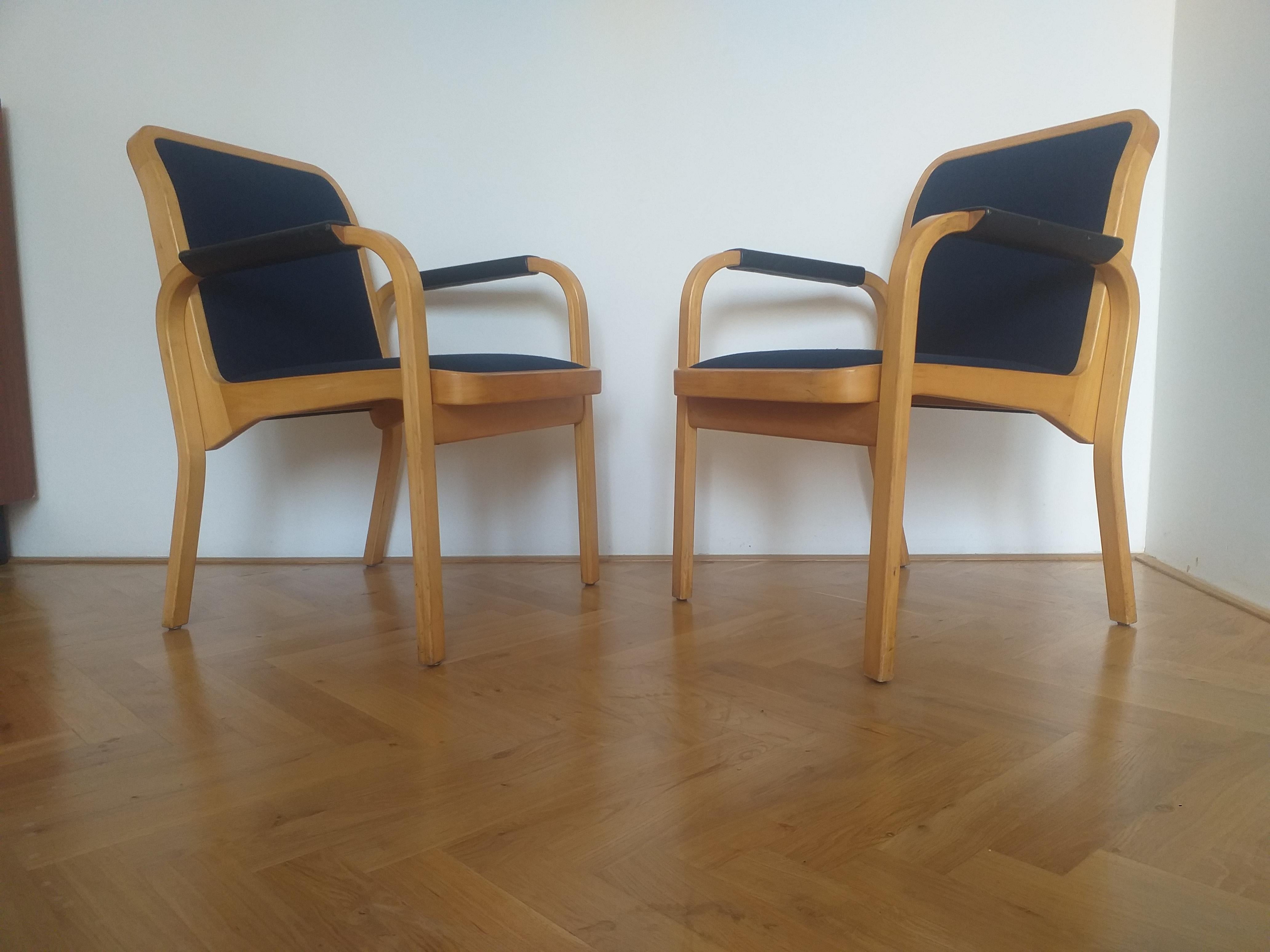 Mid-Century Modern Set of Two Midcentury Alvar Aalto Chairs by Artek, Model E45, Finland, 1960s