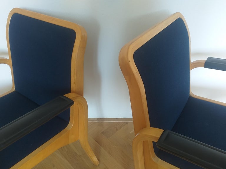 Set of Two Midcentury Alvar Aalto Chairs by Artek, Model E45, Finland, 1960s For Sale 1