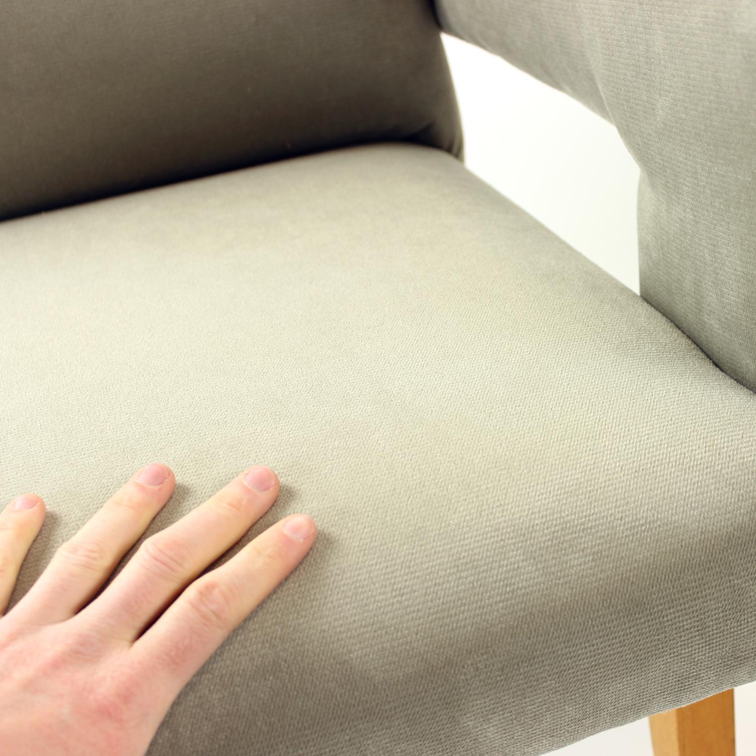 Juego de dos sillones de mediados de siglo con taburete, Checoslovaquia Años 60 en venta 4