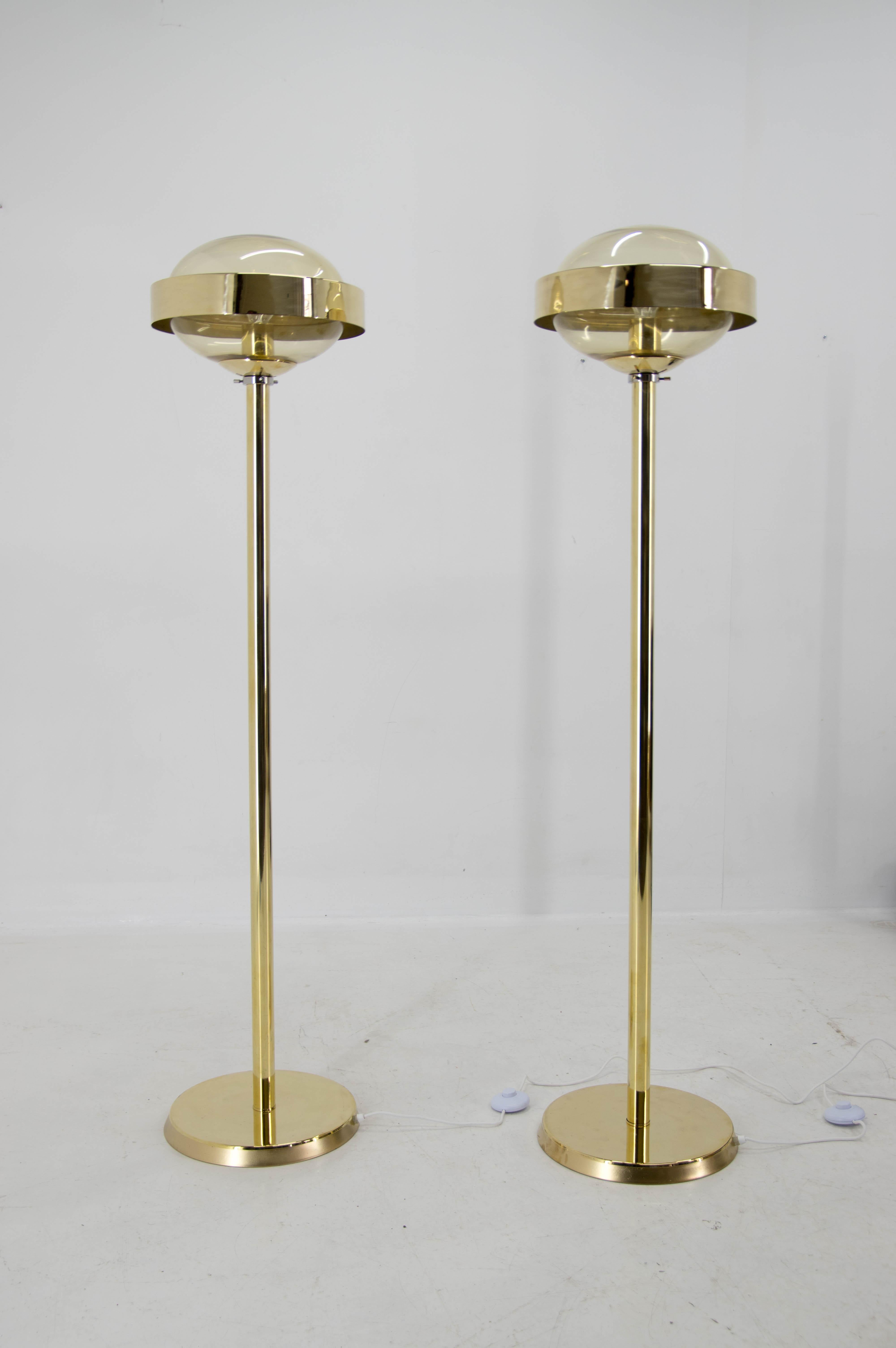 Set of Two Midcentury Brass Floor Lamps by Kamenicky Senov, 1970s 3
