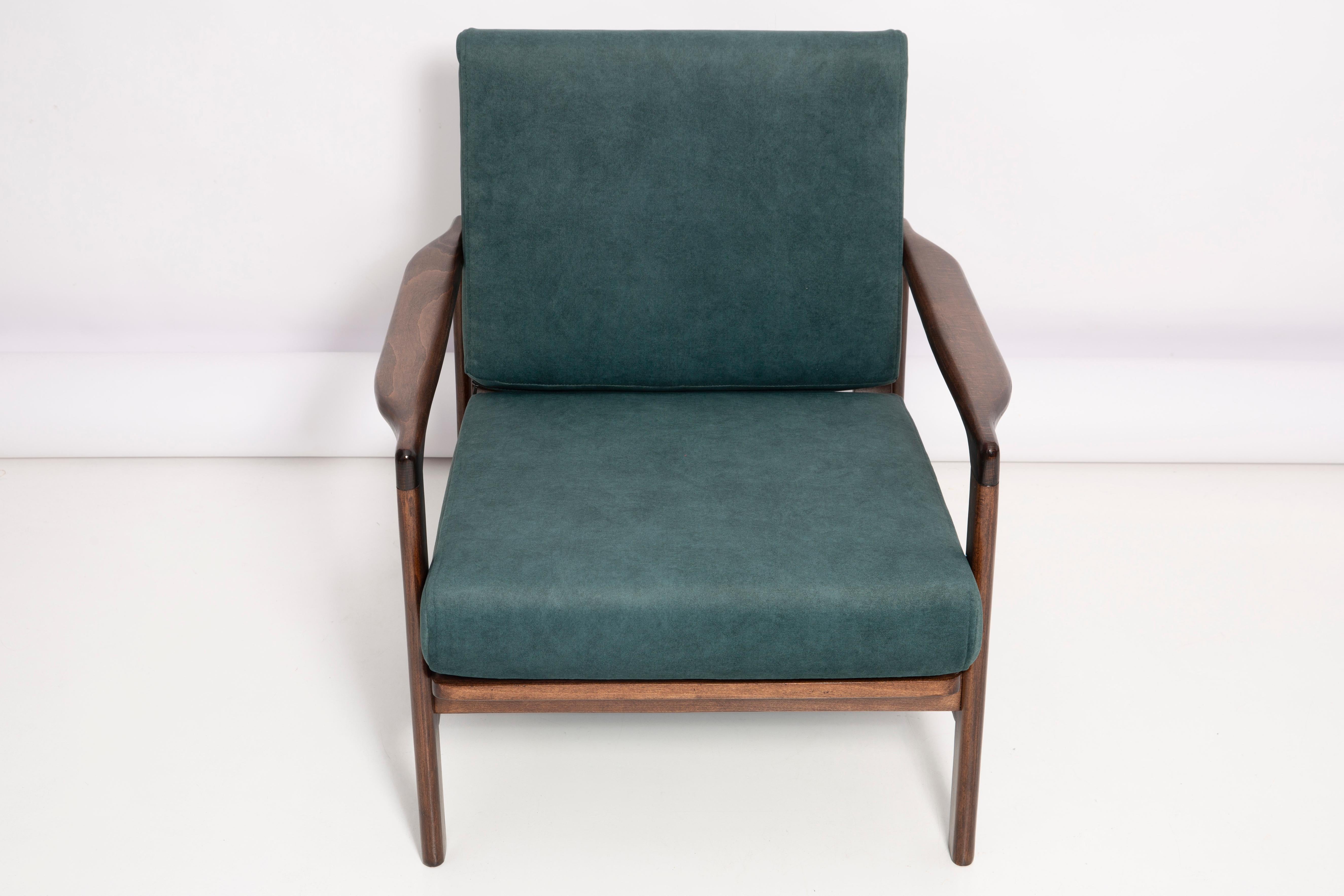 Mid-Century Modern Set of Two Midcentury Deep Green Velvet Armchairs, Zenon Baczyk, 1960s For Sale