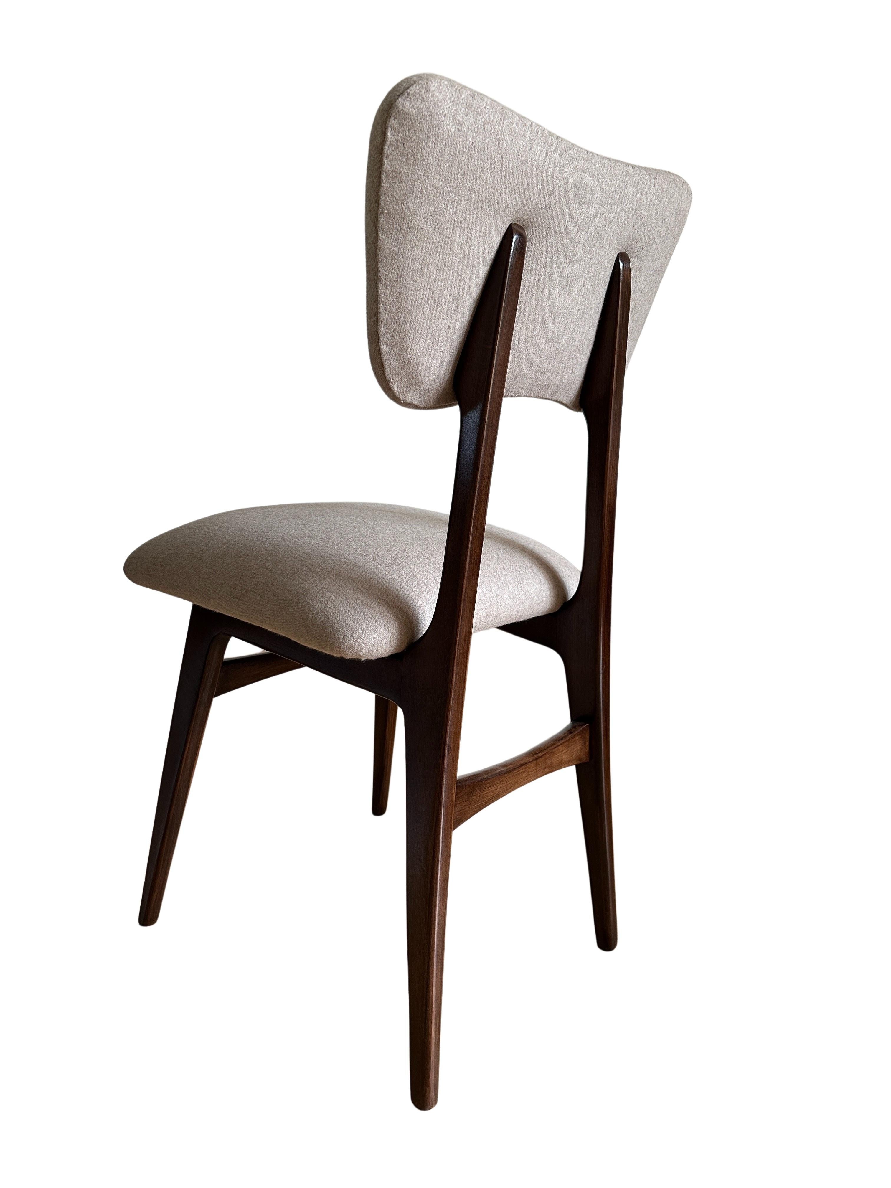 Set of Two Midcentury Dining Chairs in Beige Wool Upholstery, Poland, 1960s For Sale 5
