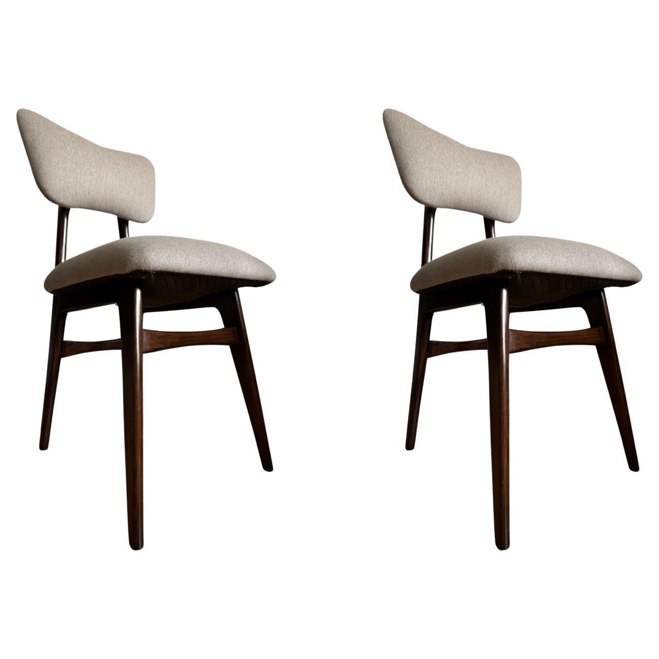 Set of Two Midcentury Dining Chairs in Beige Wool Upholstery, Poland, 1960s For Sale