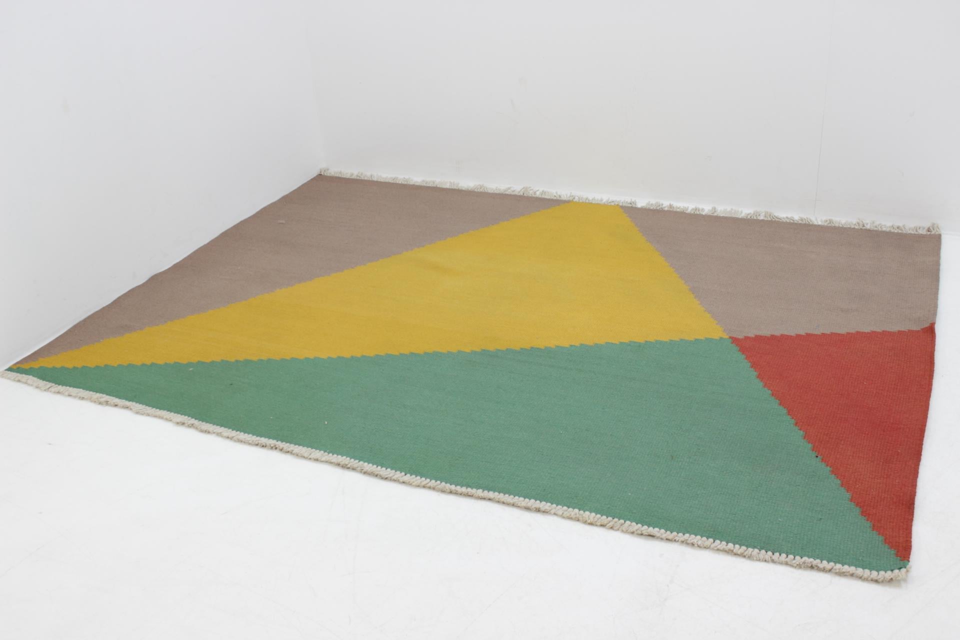Mid-Century Modern Set of Two Midcentury Geometric Carpets or Rugs