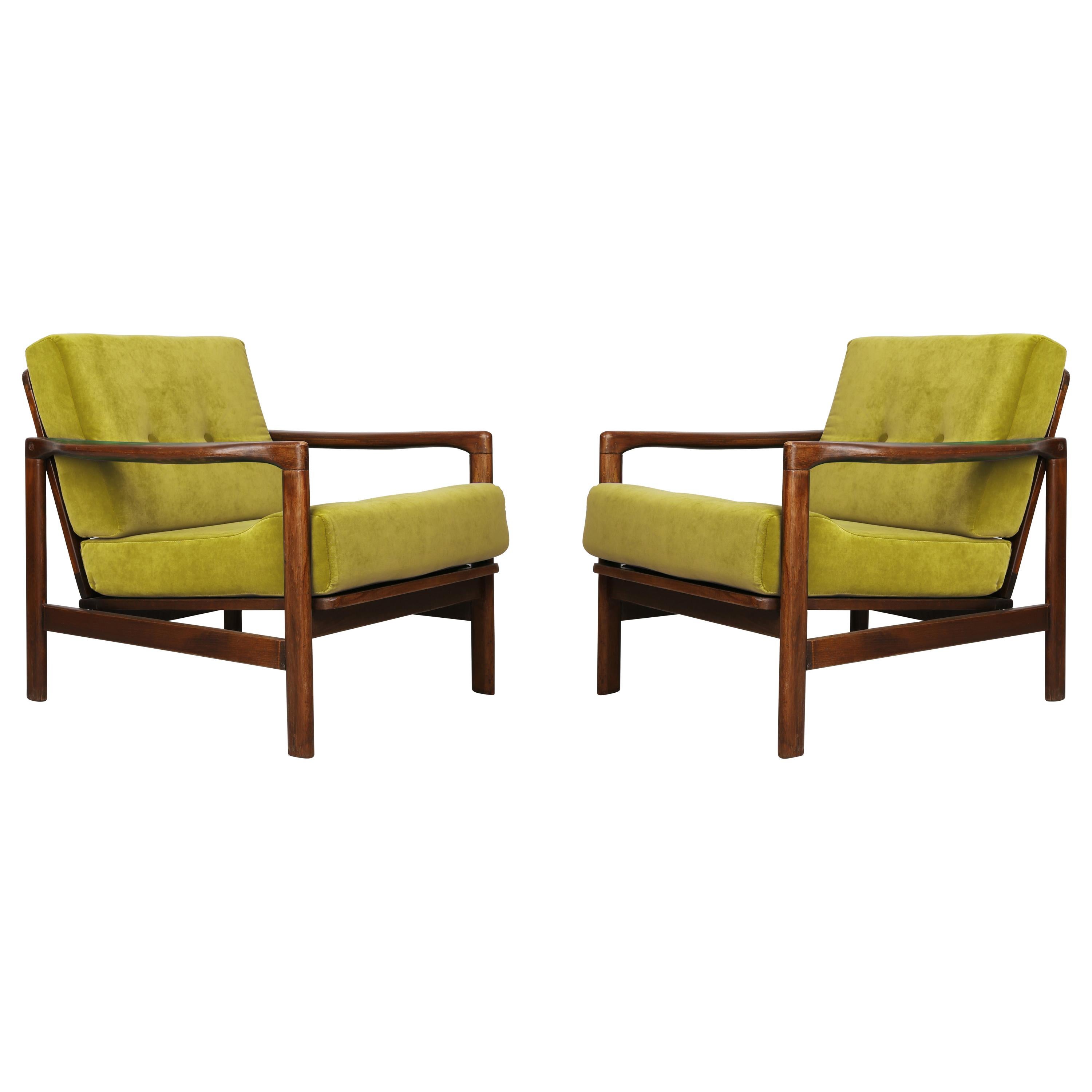 Set of Two Midcentury Lemon Velvet Armchairs, Zenon Baczyk, 1960s