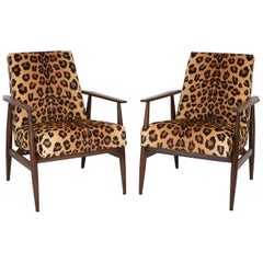 Ensemble de deux fauteuils en velours imprimé léopard du milieu du siècle dernier, H. Lis, années 1960